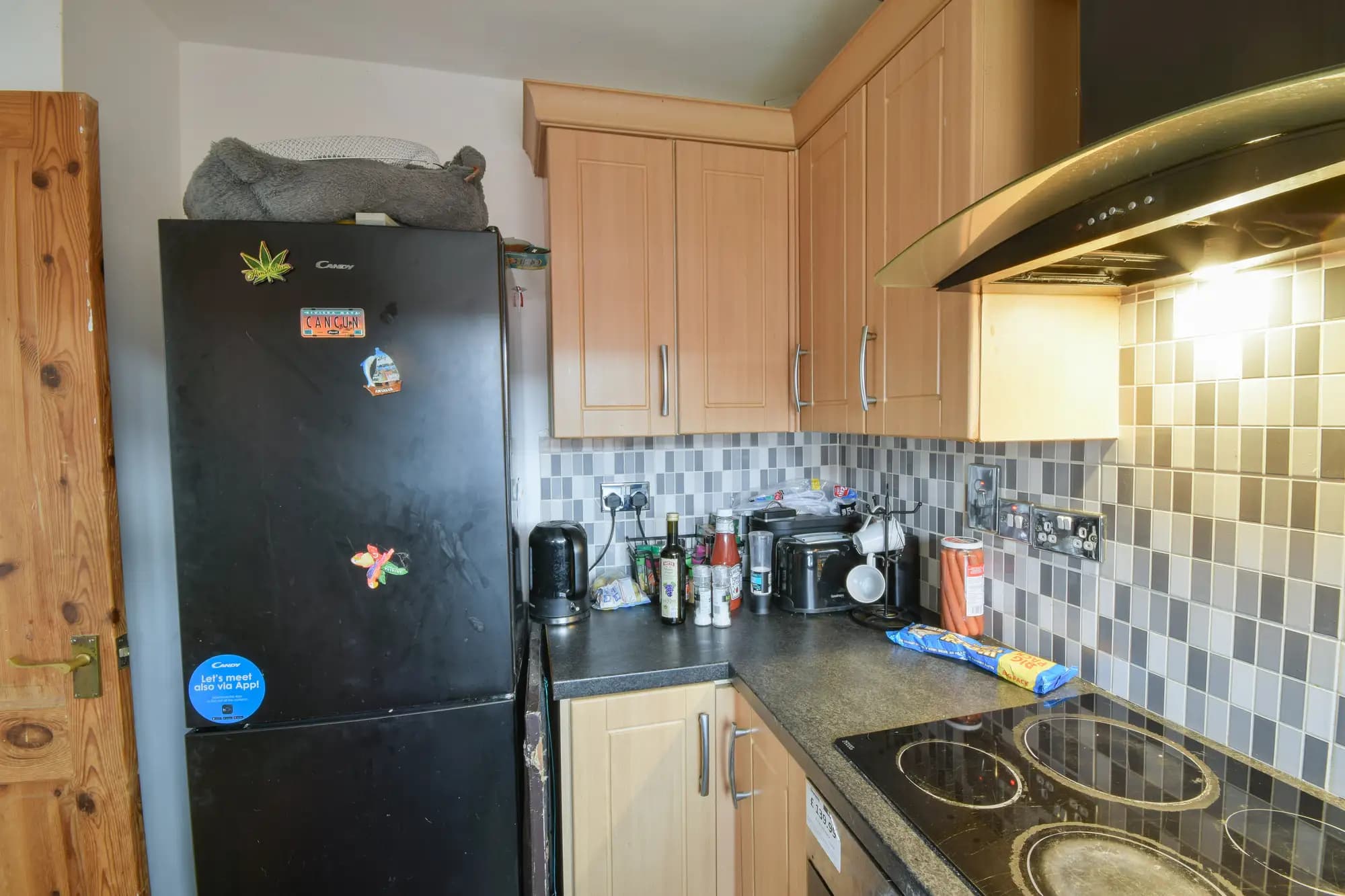 property photo 7 of 16