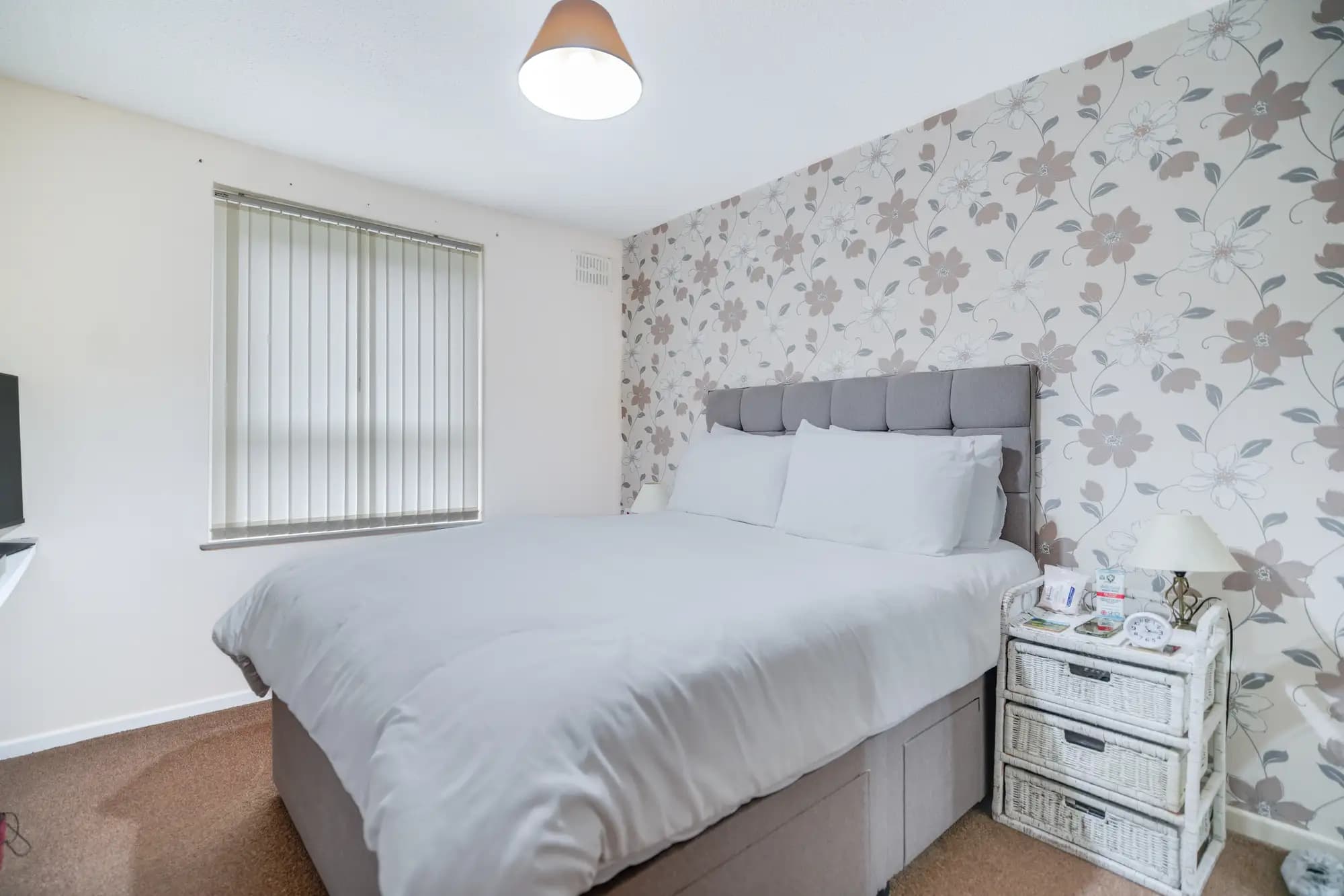 property photo 6 of 14