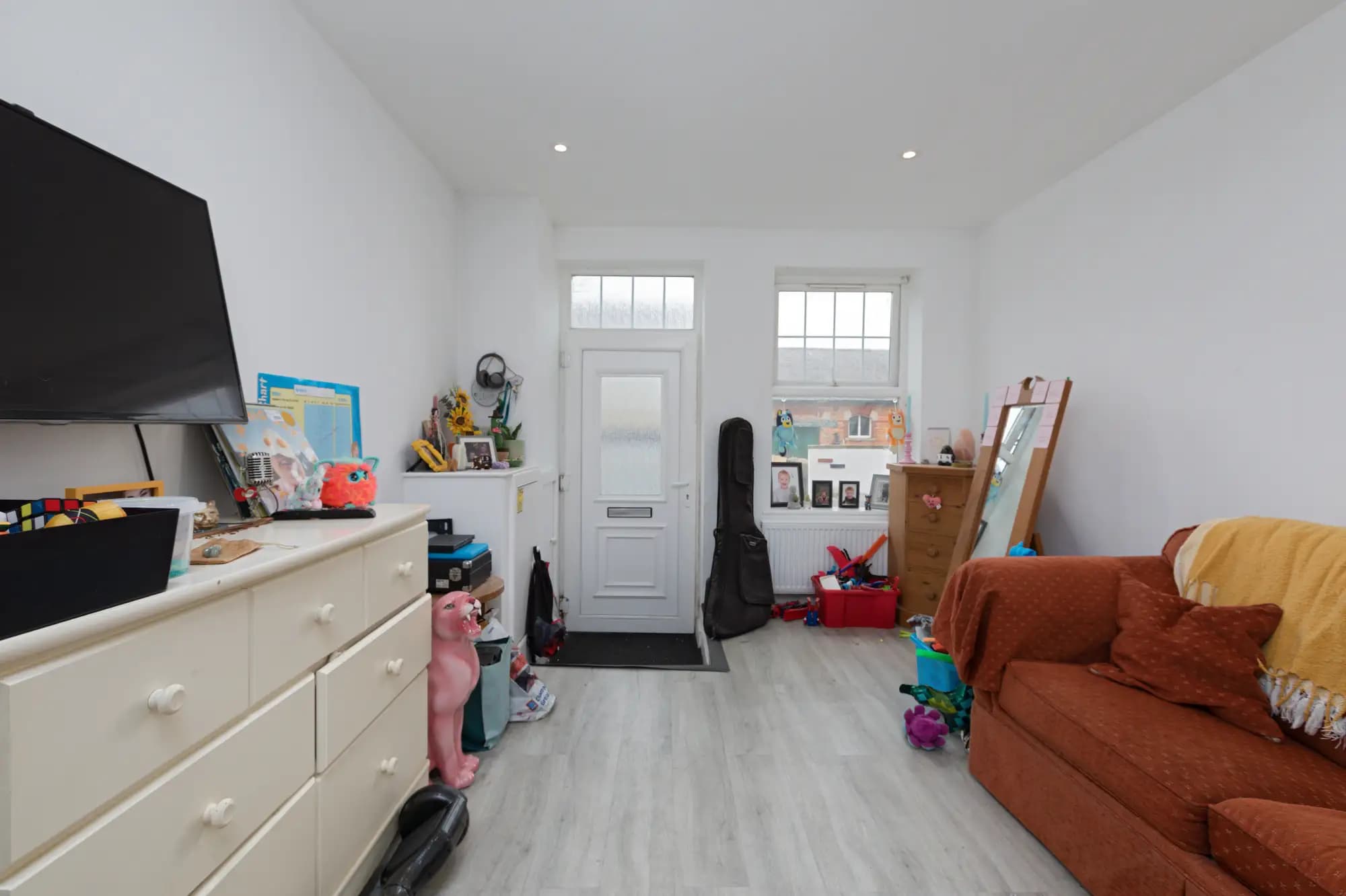 property photo 4 of 30