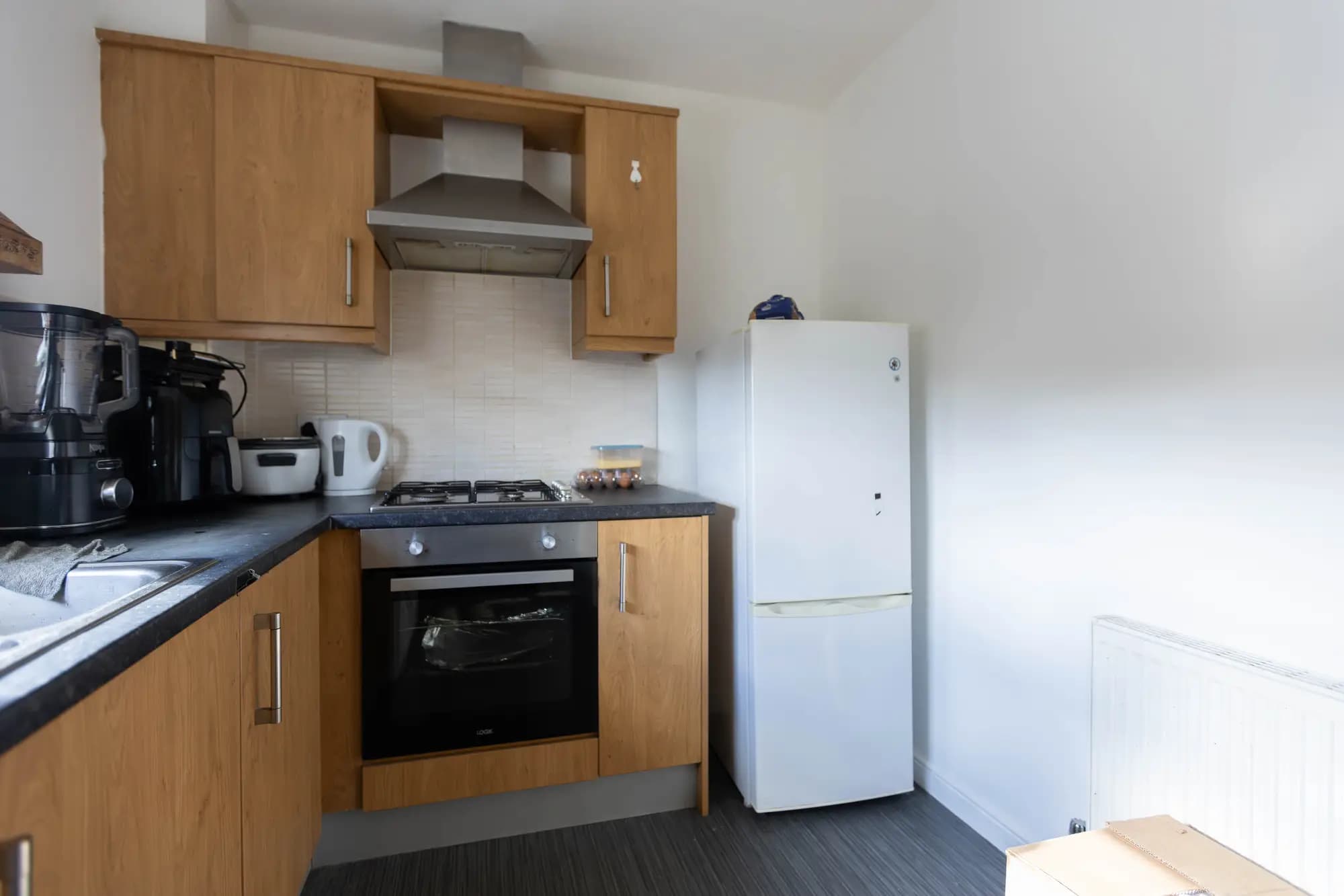 property photo 6 of 18