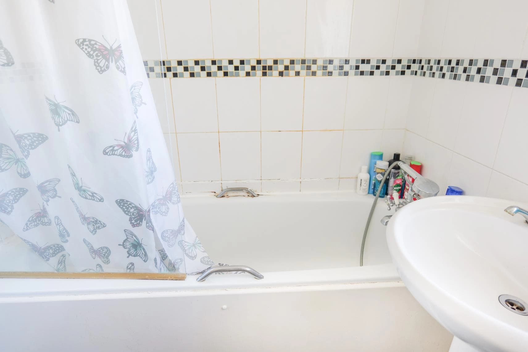property photo 10 of 19