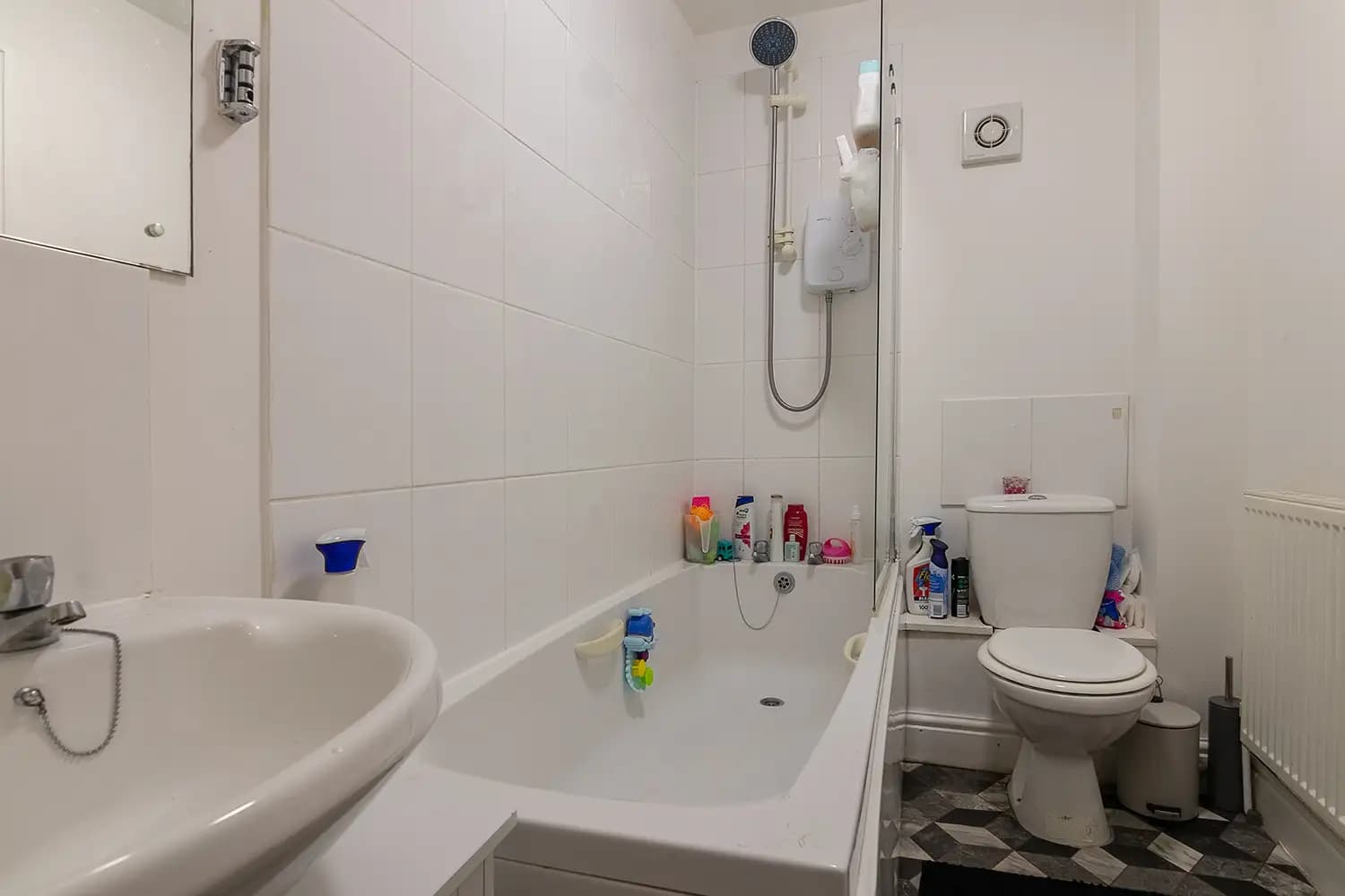 property photo 17 of 30