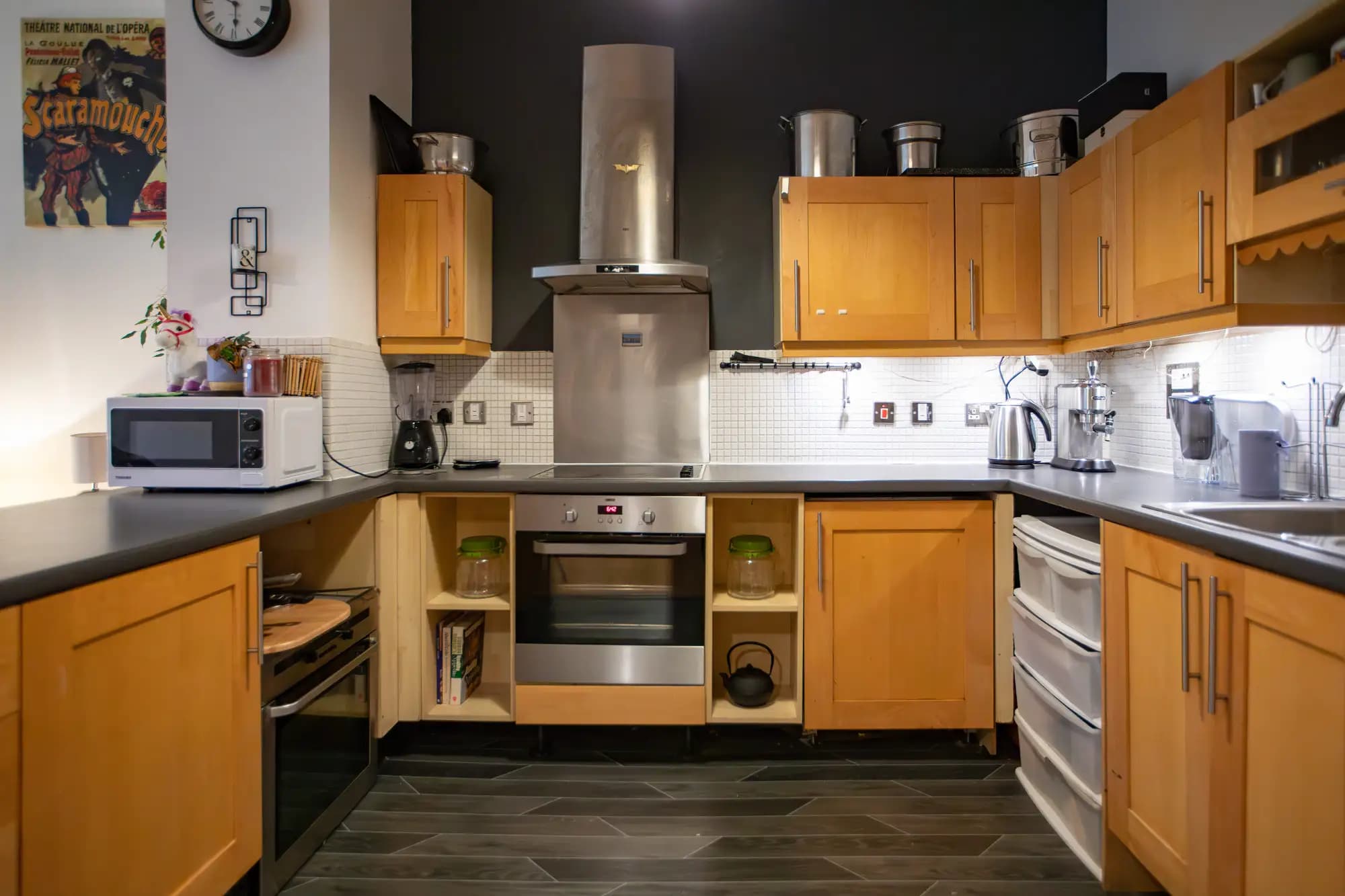 property photo 5 of 20