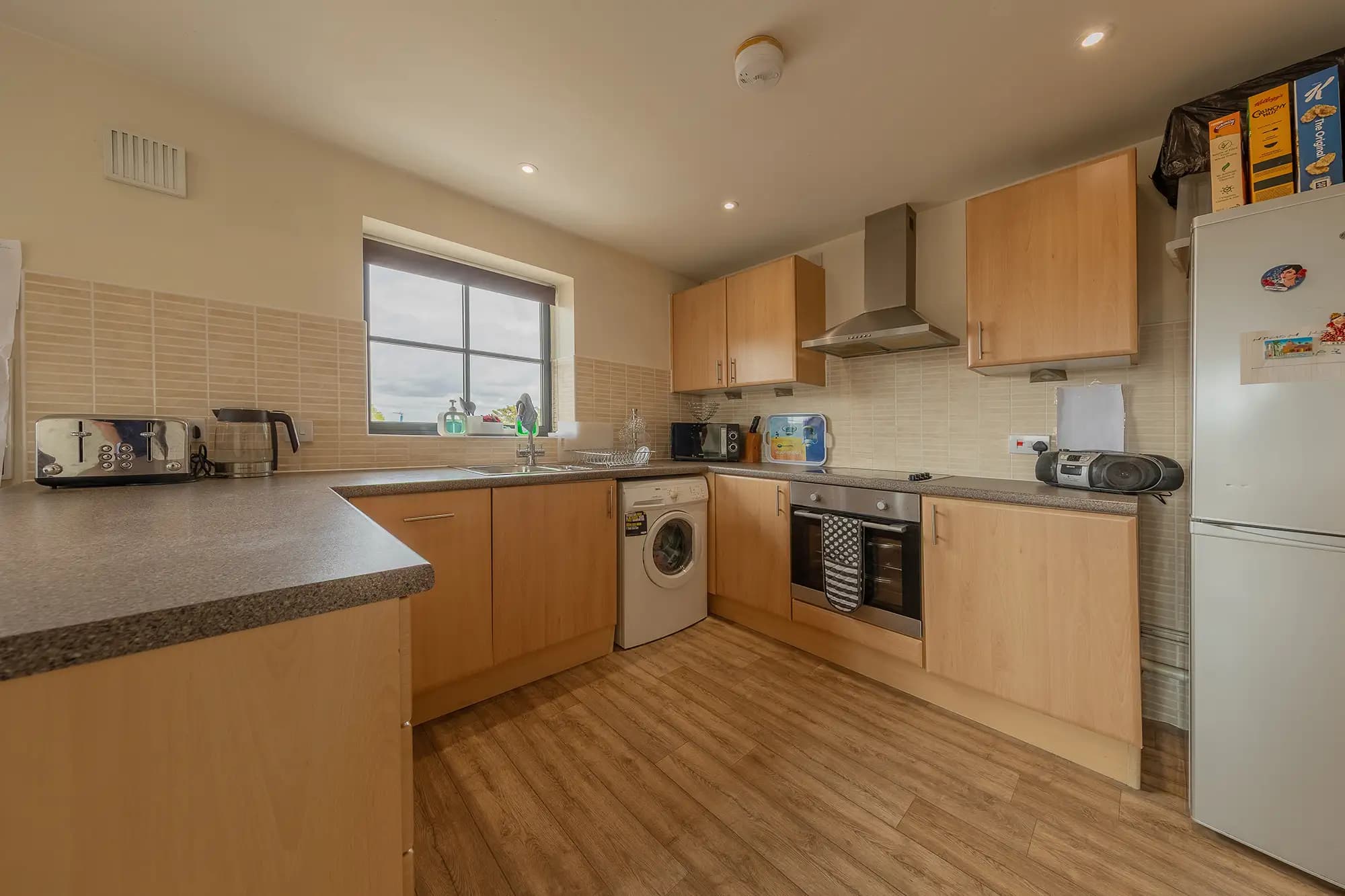 property photo 5 of 16