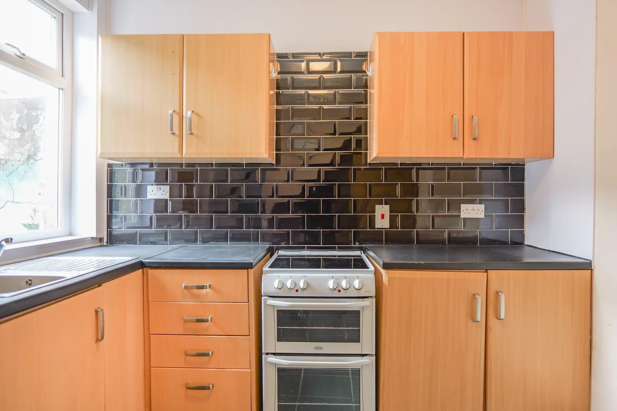 property photo 6 of 26