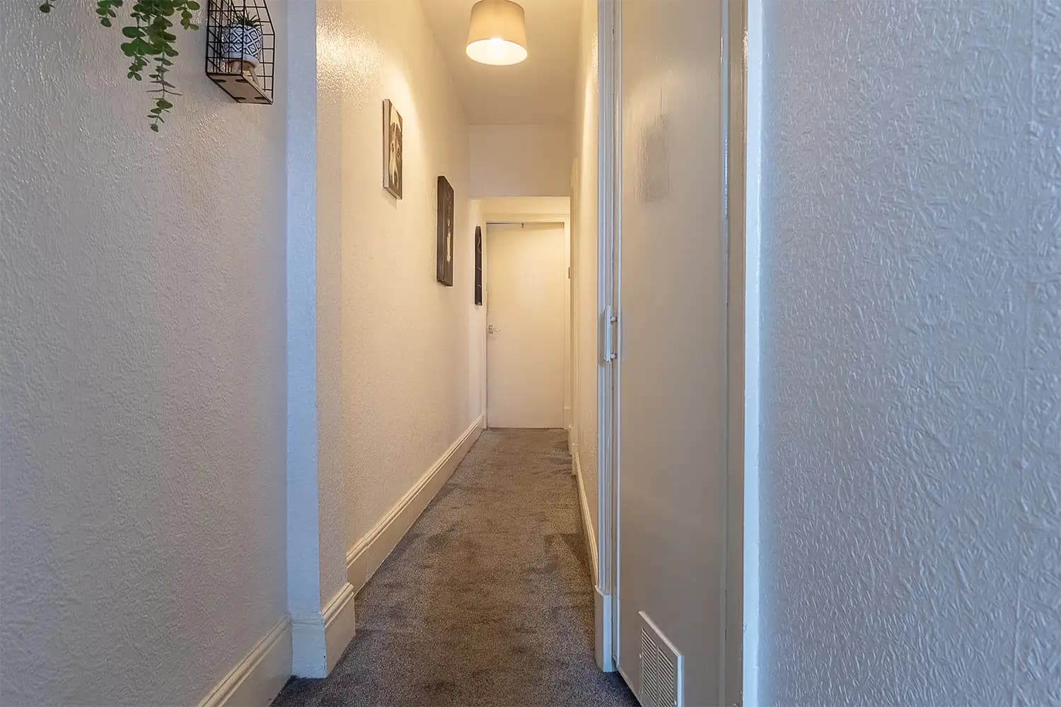 property photo 18 of 27