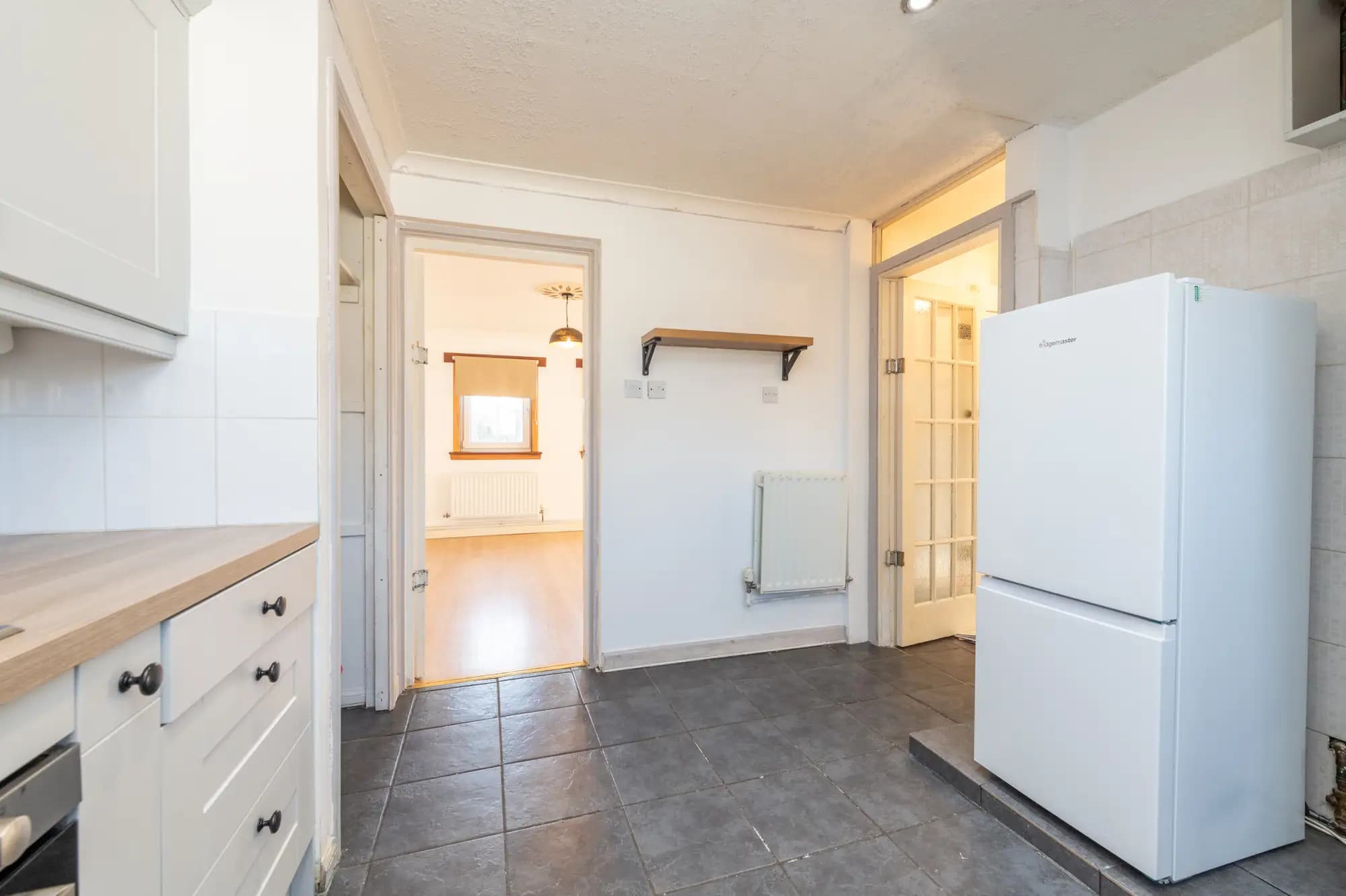 property photo 21 of 30