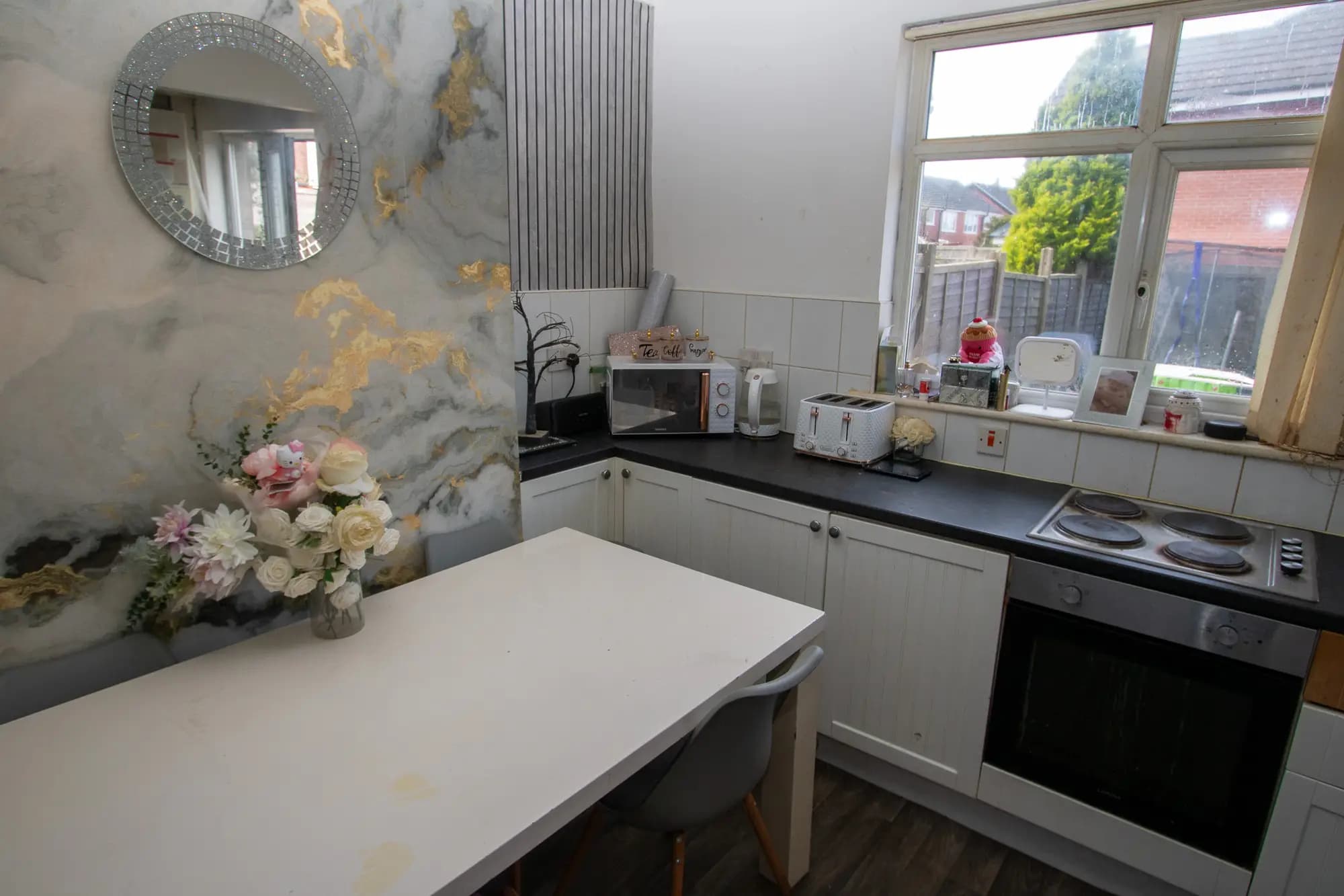 property photo 7 of 20