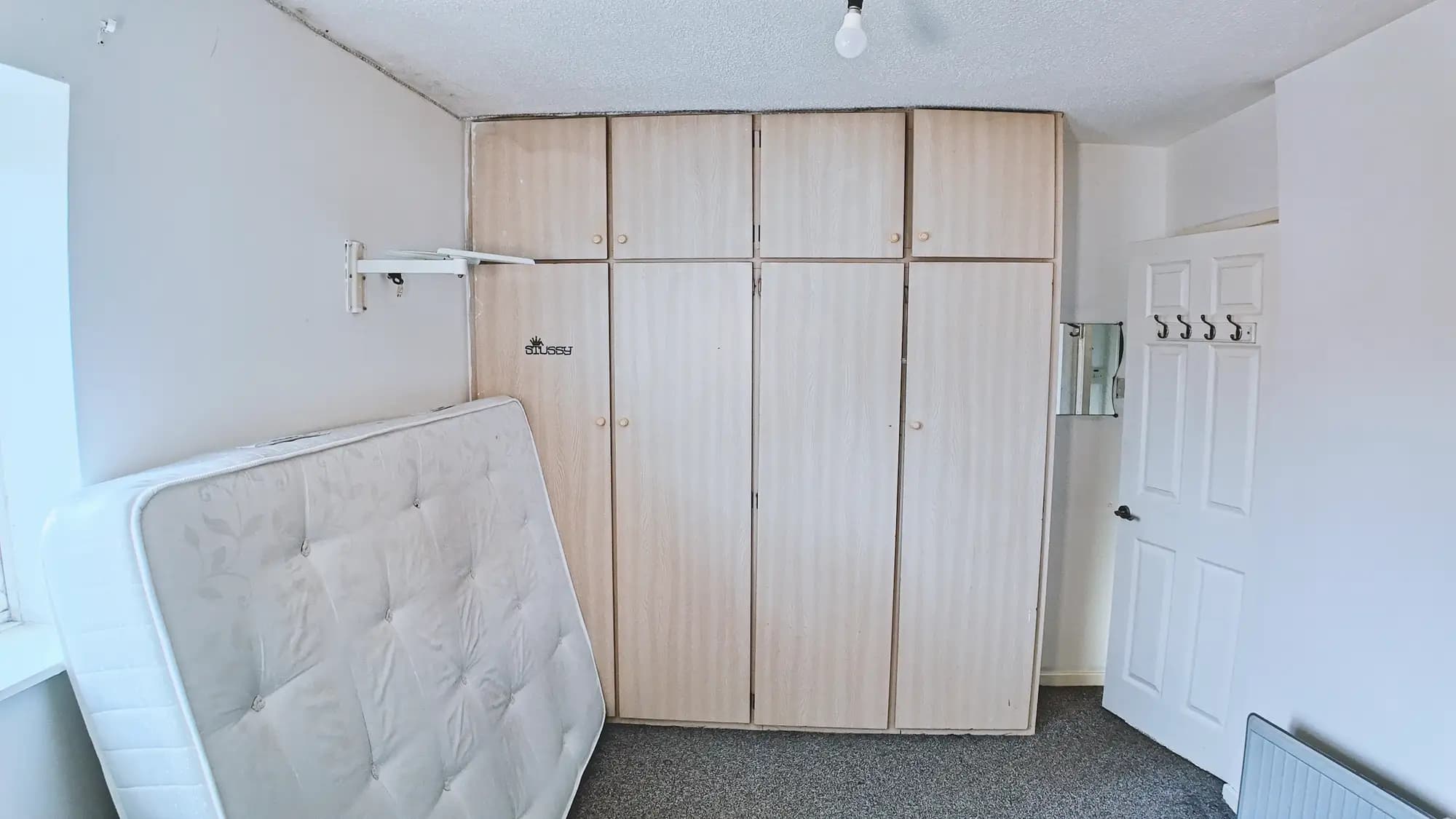 property photo 12 of 16