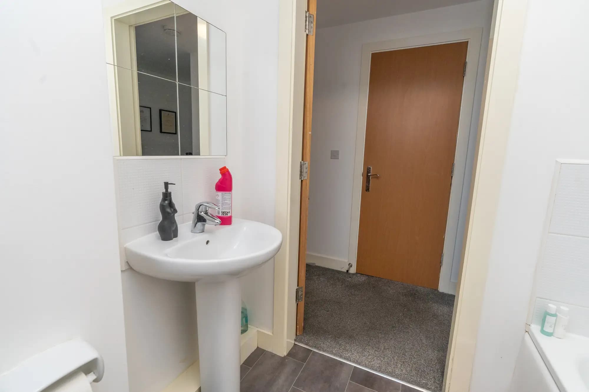 property photo 10 of 20
