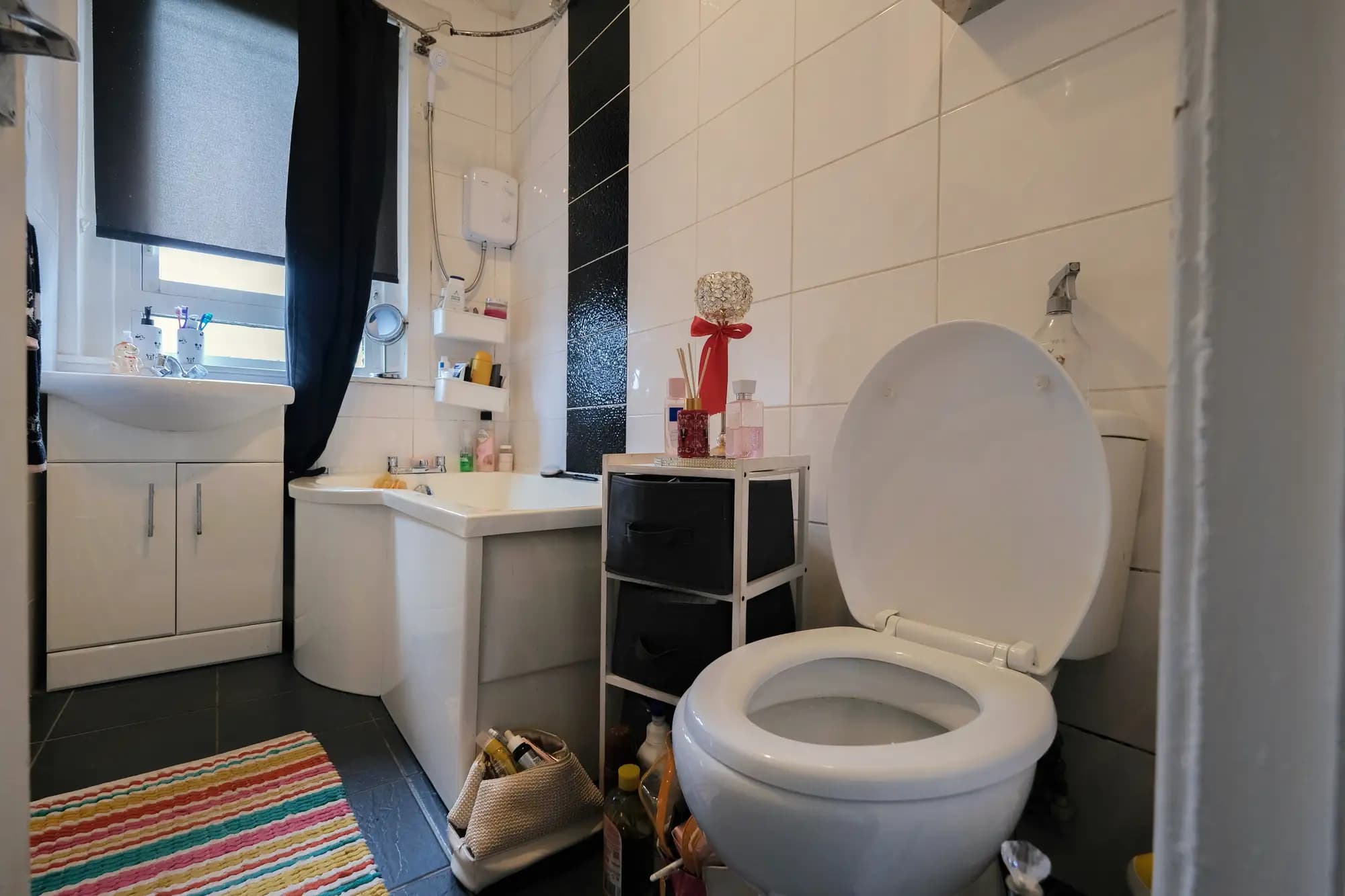 property photo 11 of 25