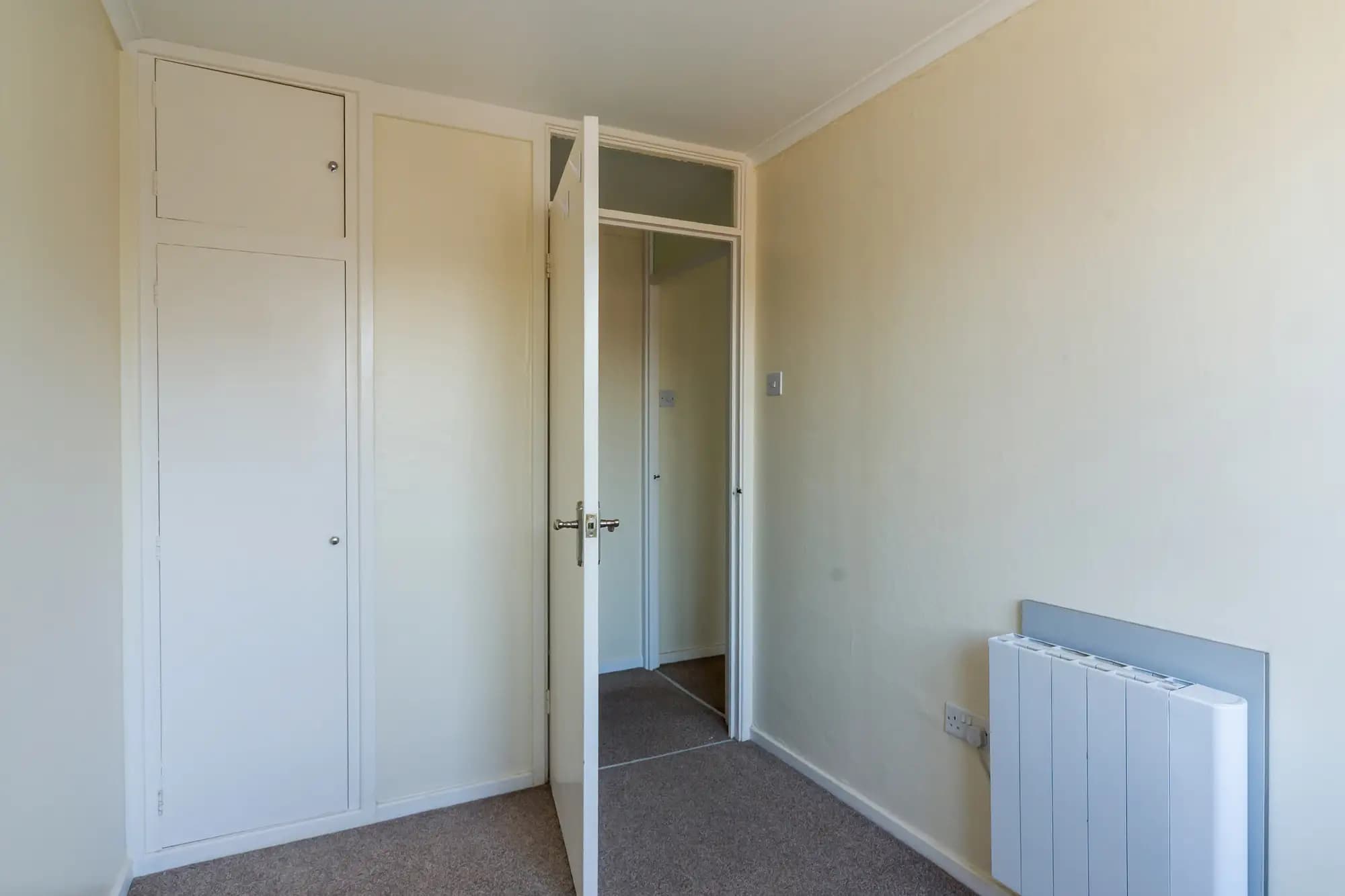 property photo 25 of 37