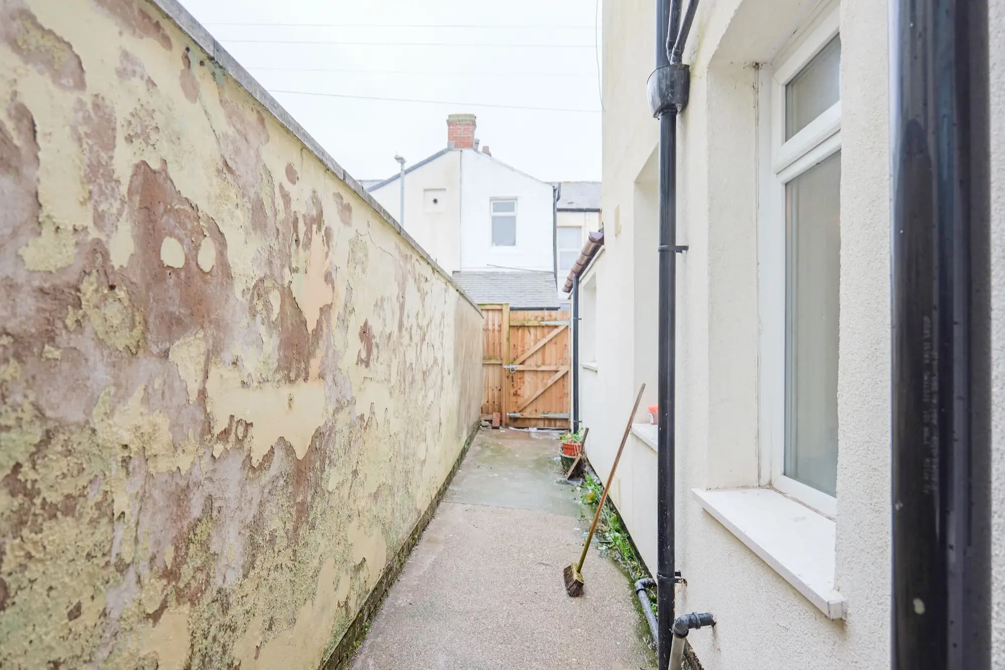 property photo 18 of 20