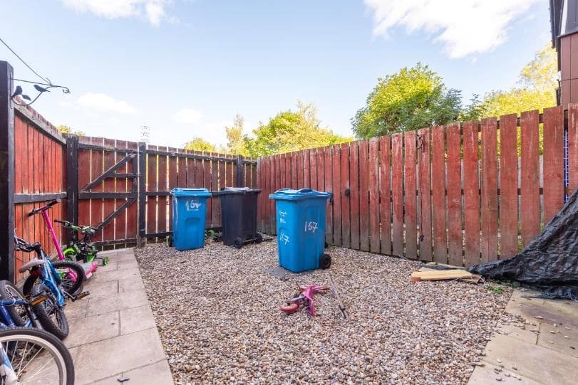 property photo 18 of 20