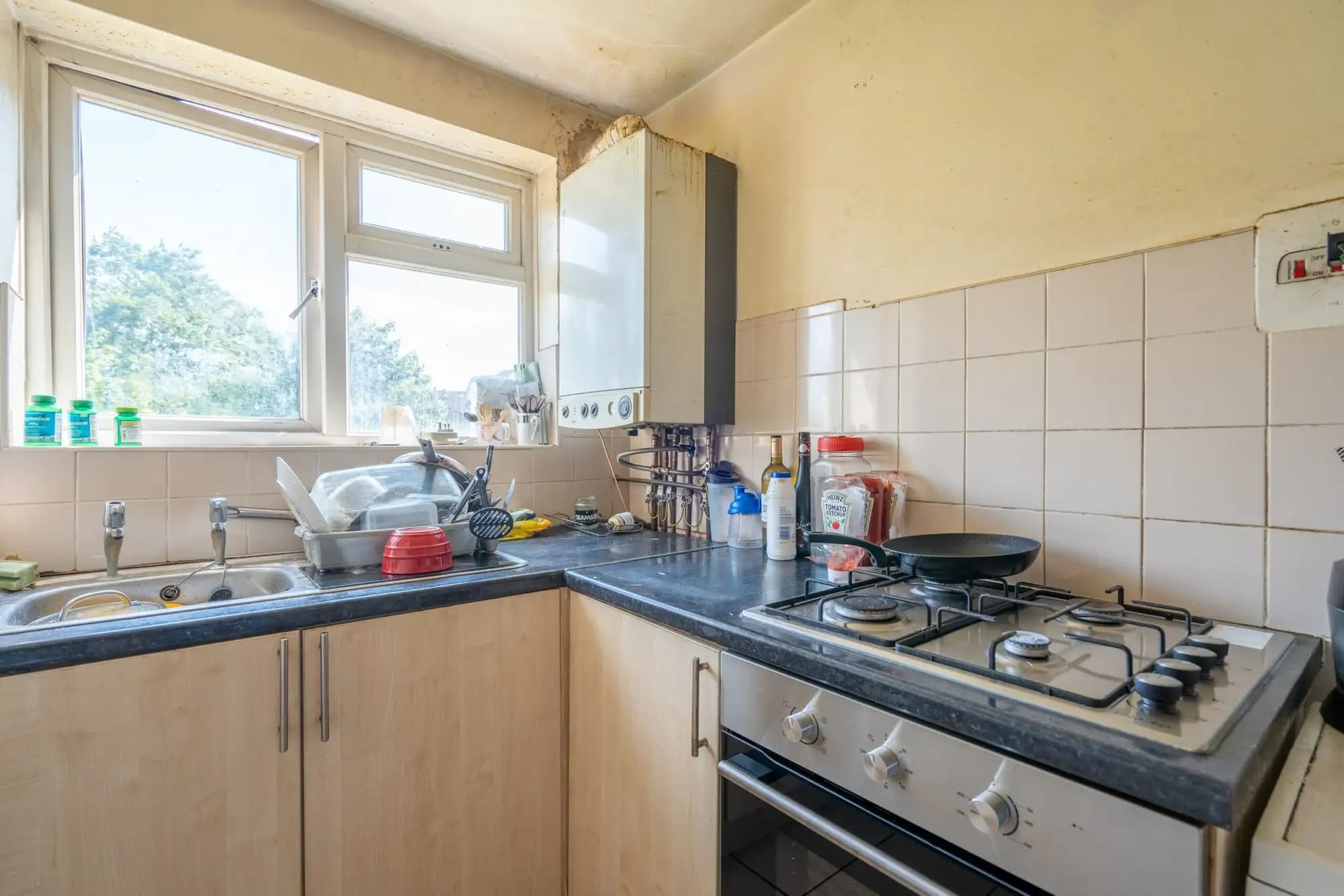 property photo 6 of 16