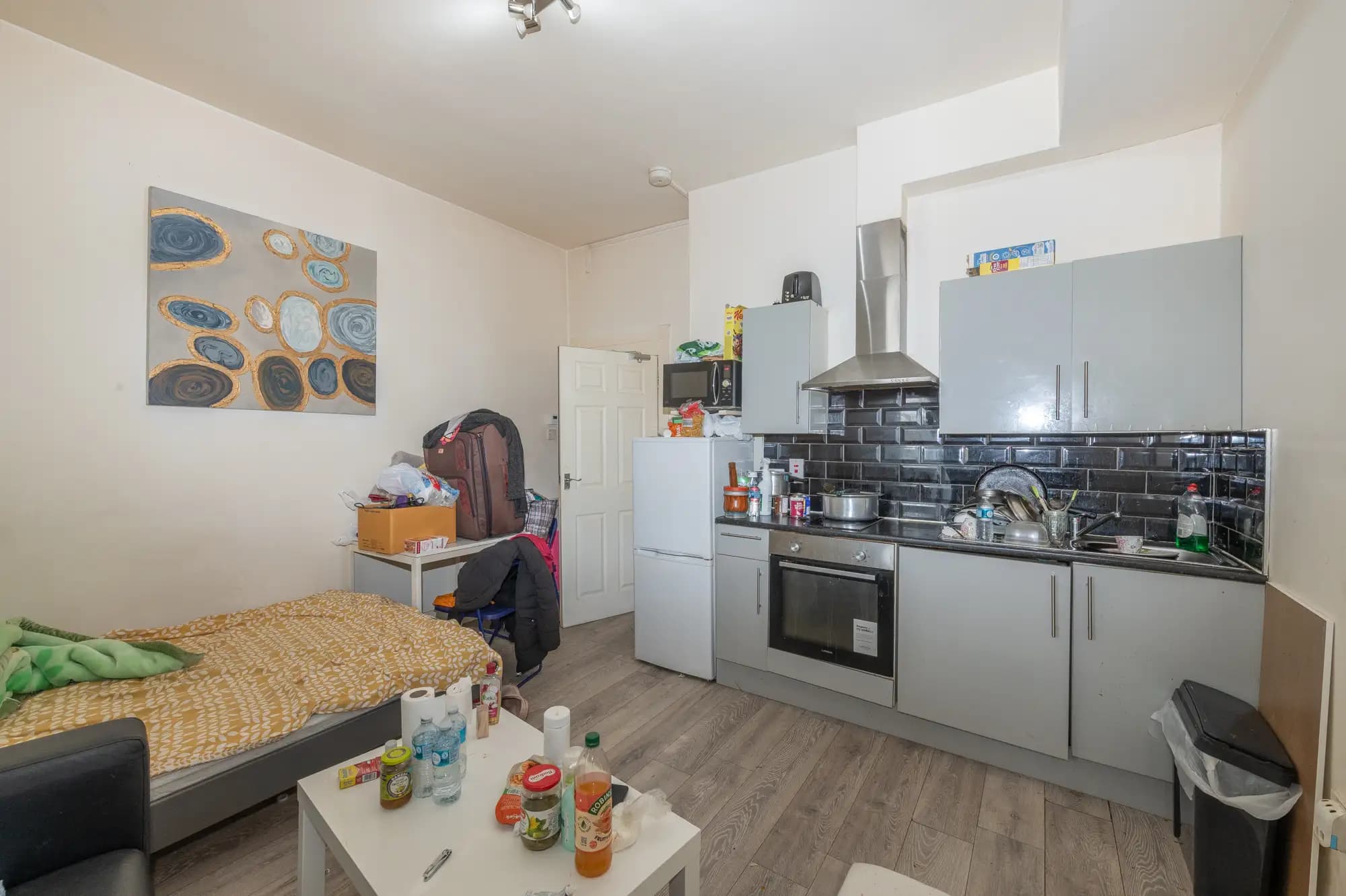 property photo 9 of 42