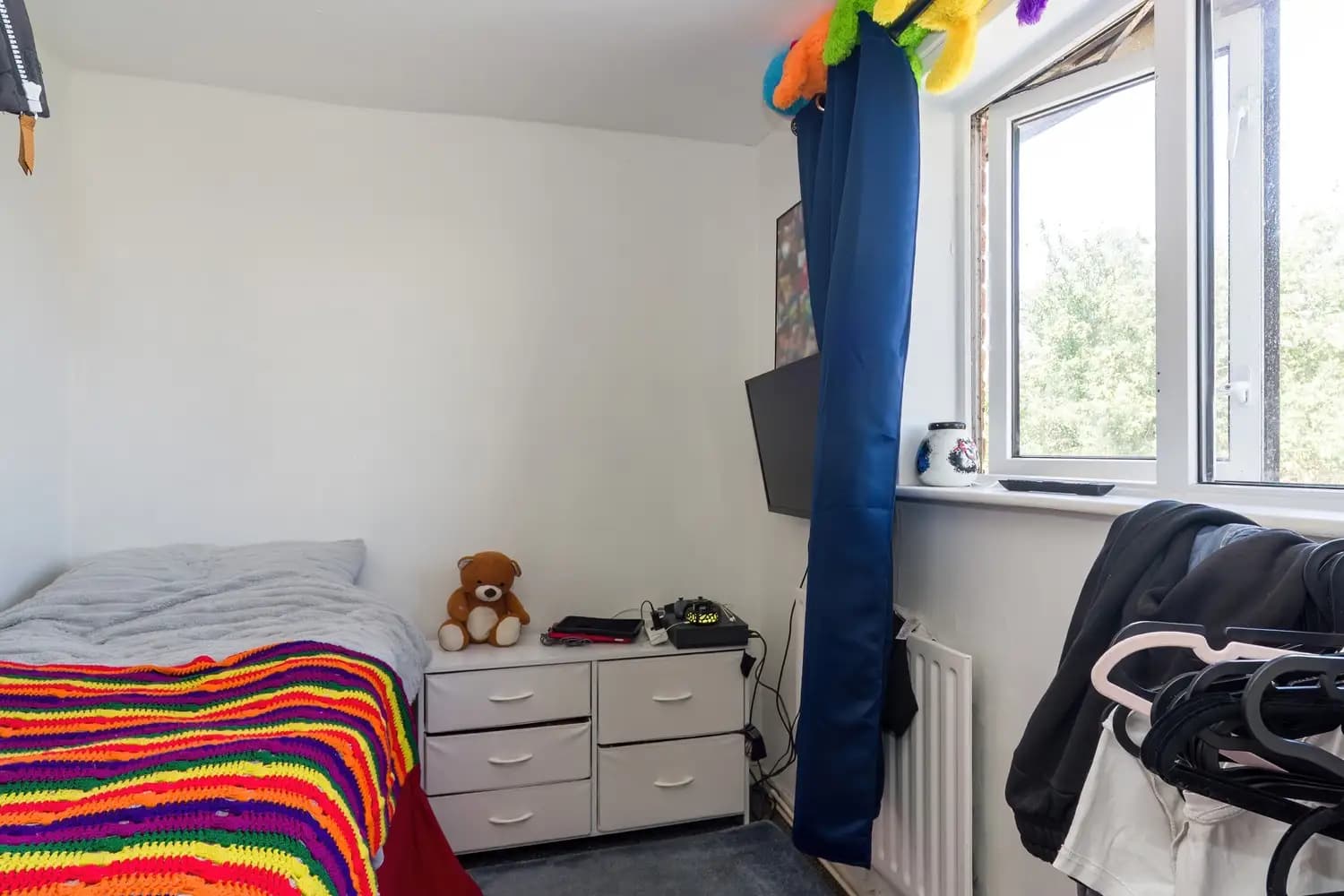 property photo 16 of 37