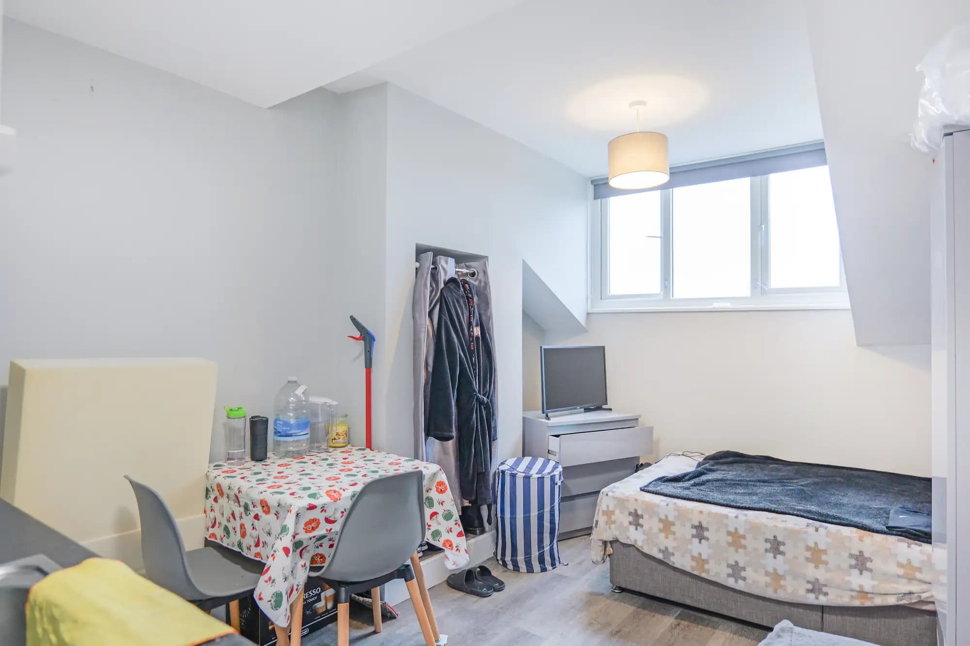 property photo 19 of 40