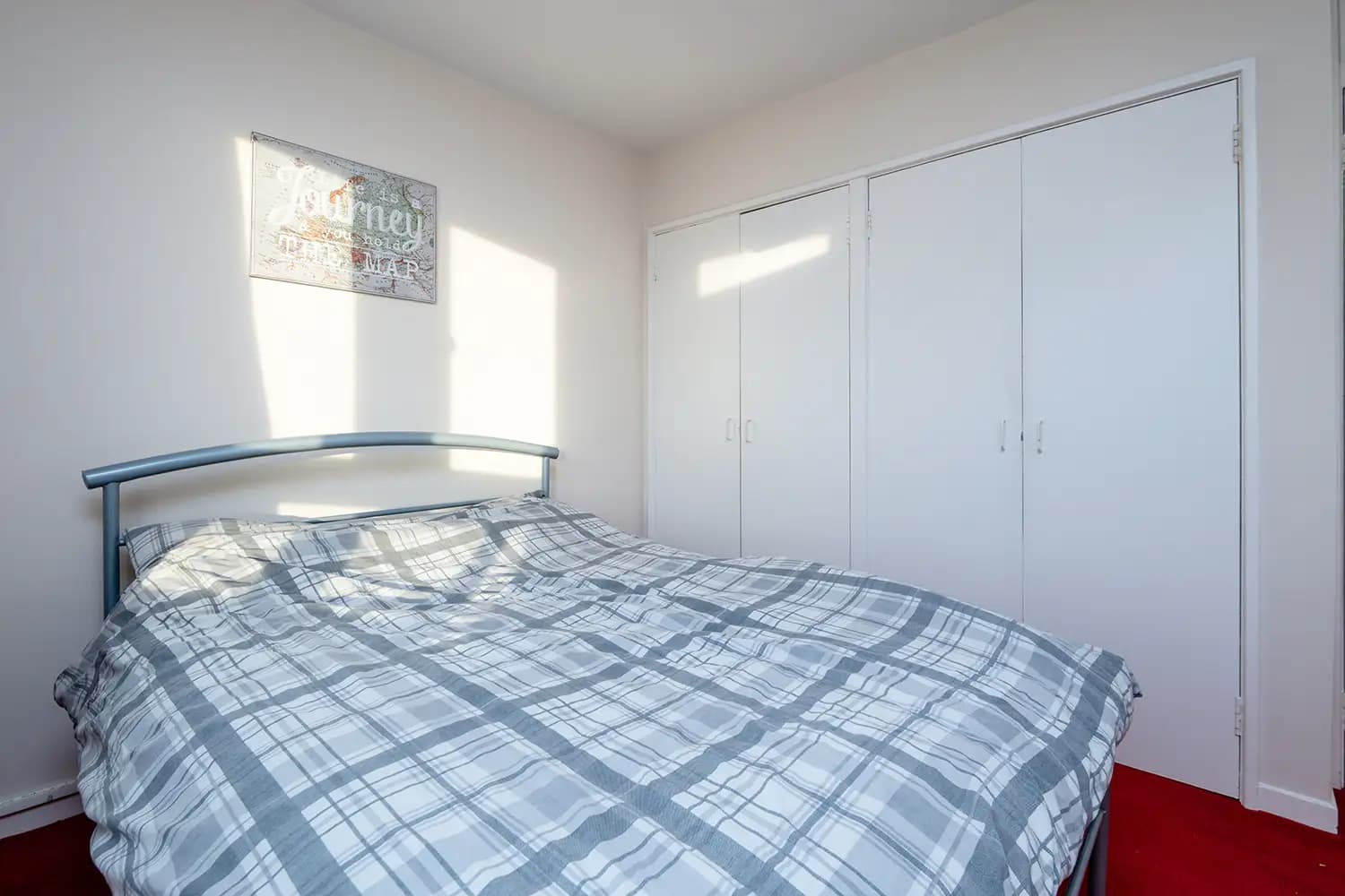 property photo 11 of 18
