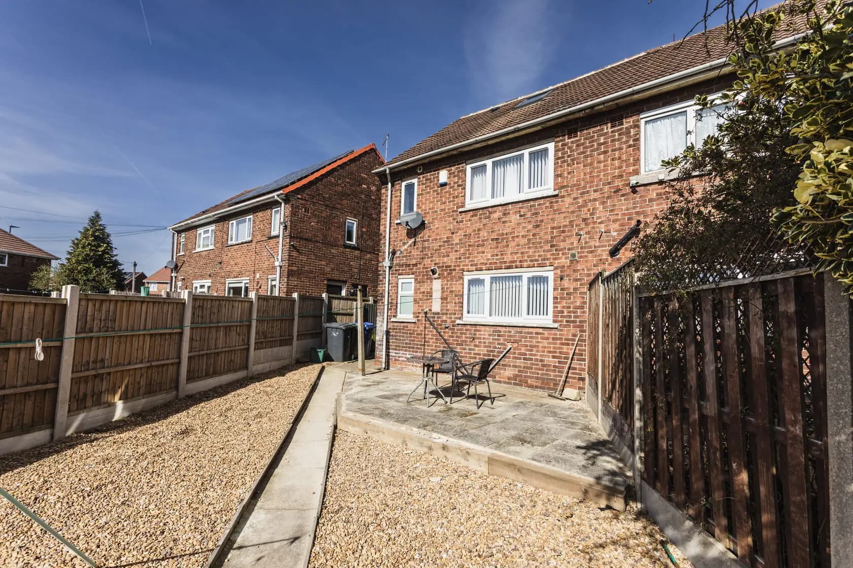 property photo 27 of 32