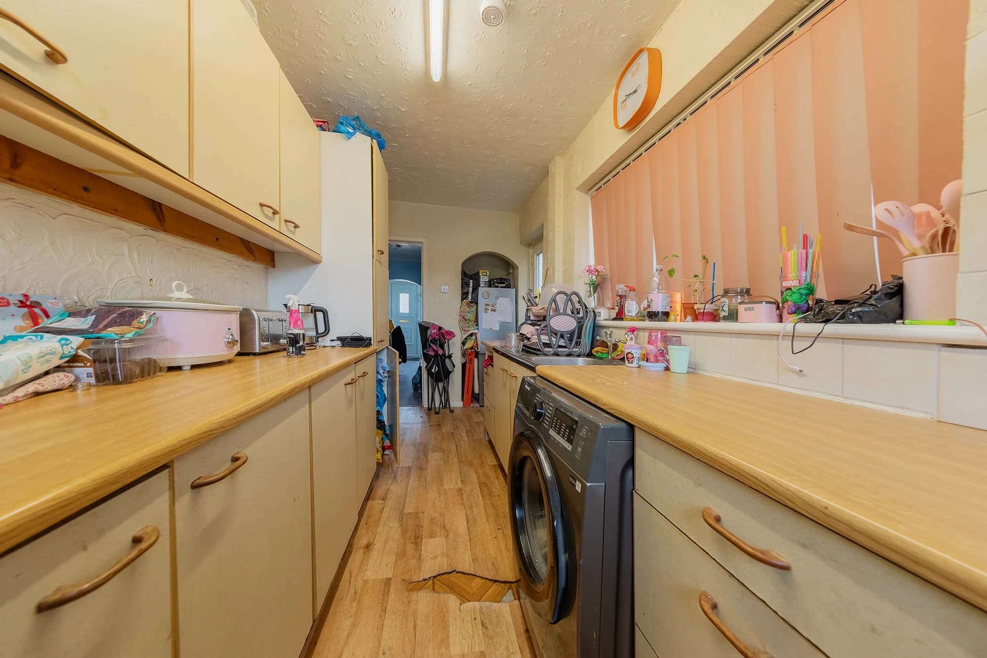 property photo 4 of 28