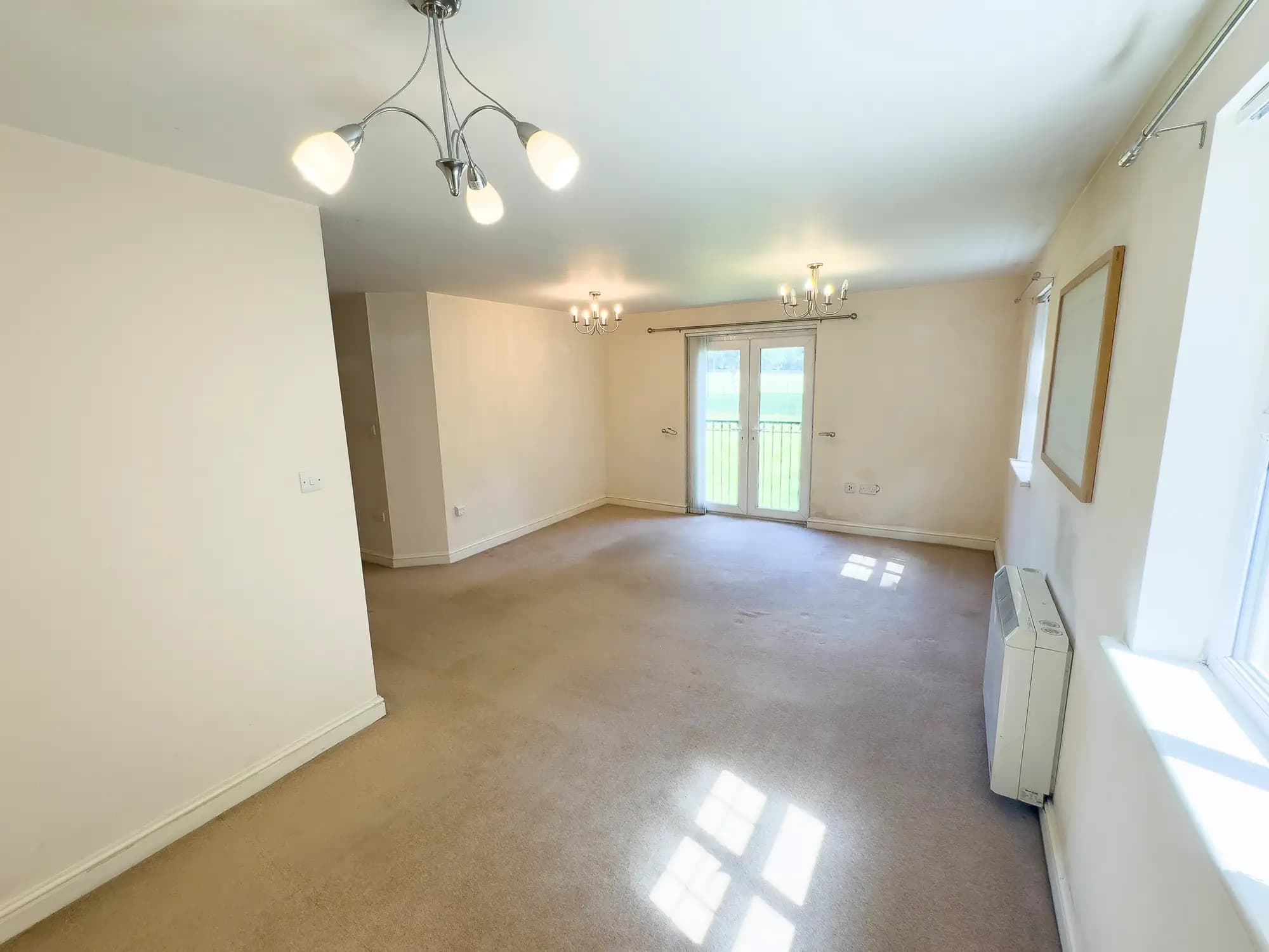 property photo 3 of 25
