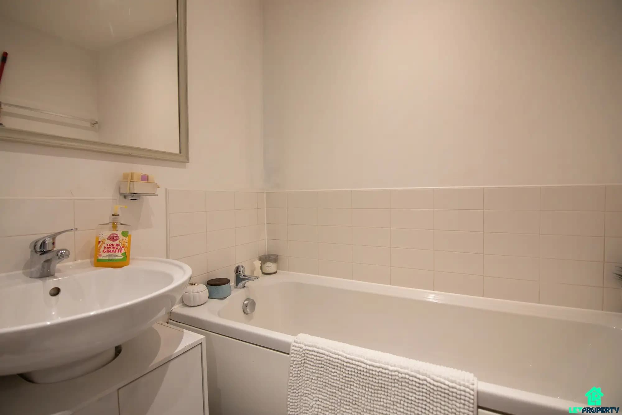 property photo 11 of 23