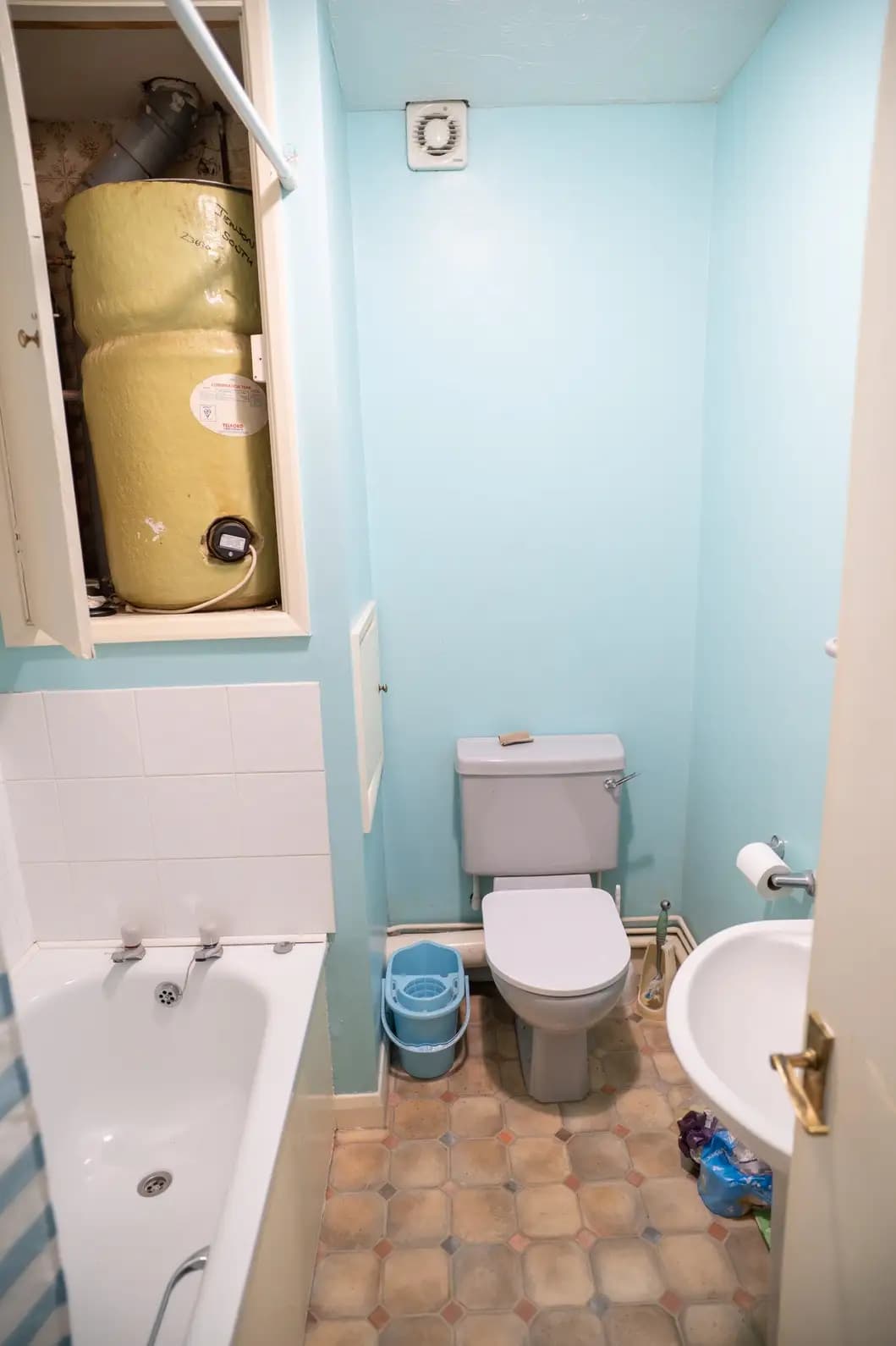 property photo 6 of 19