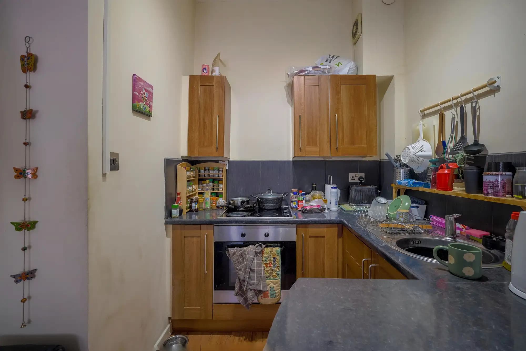 property photo 4 of 17