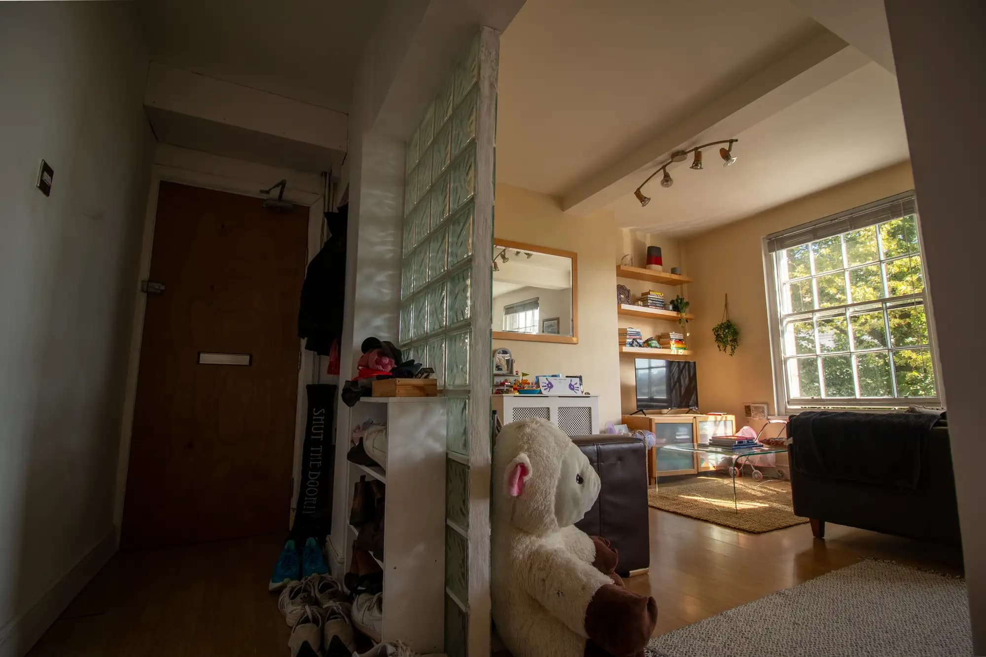 property photo 4 of 12
