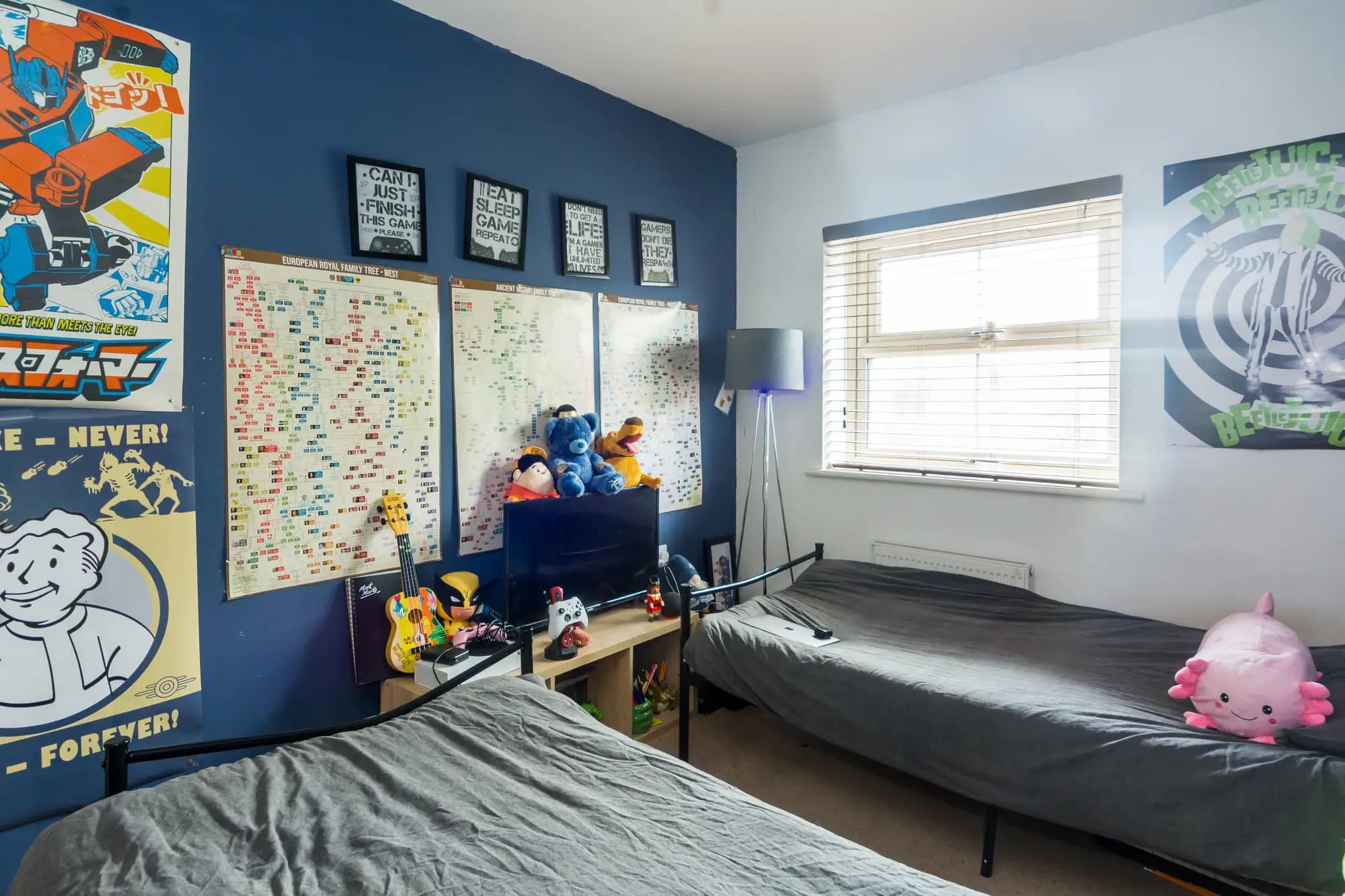 property photo 17 of 36