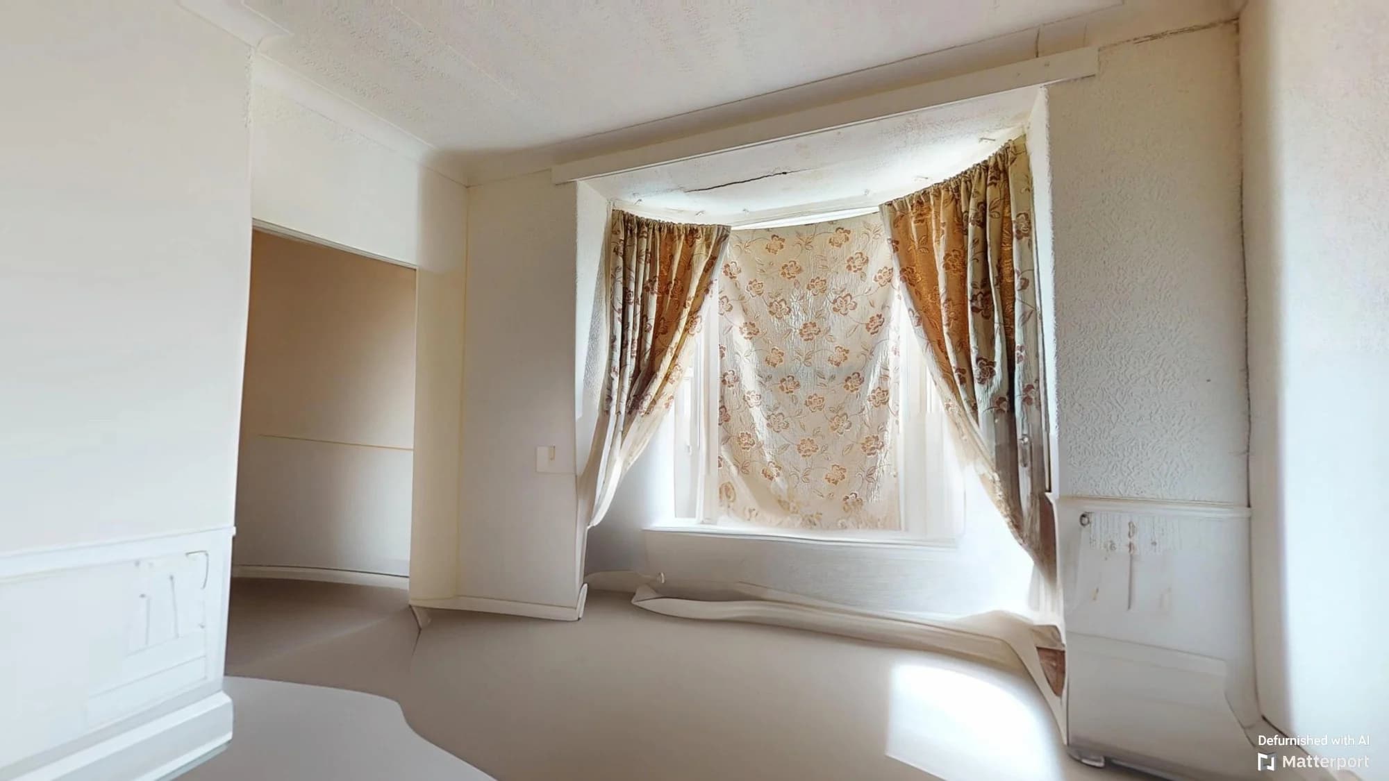 property photo 7 of 18