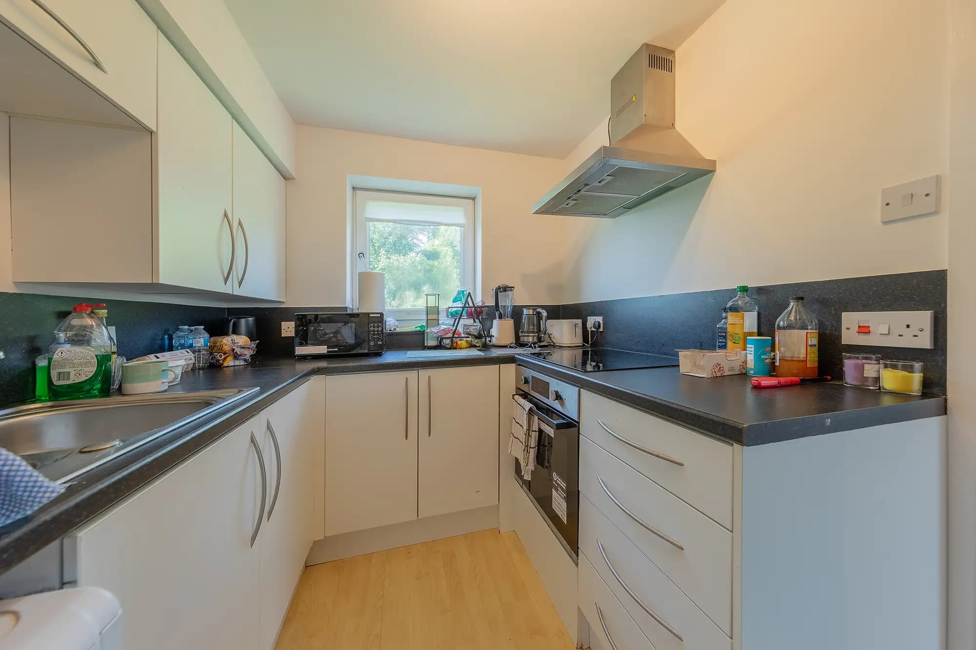 property photo 5 of 16