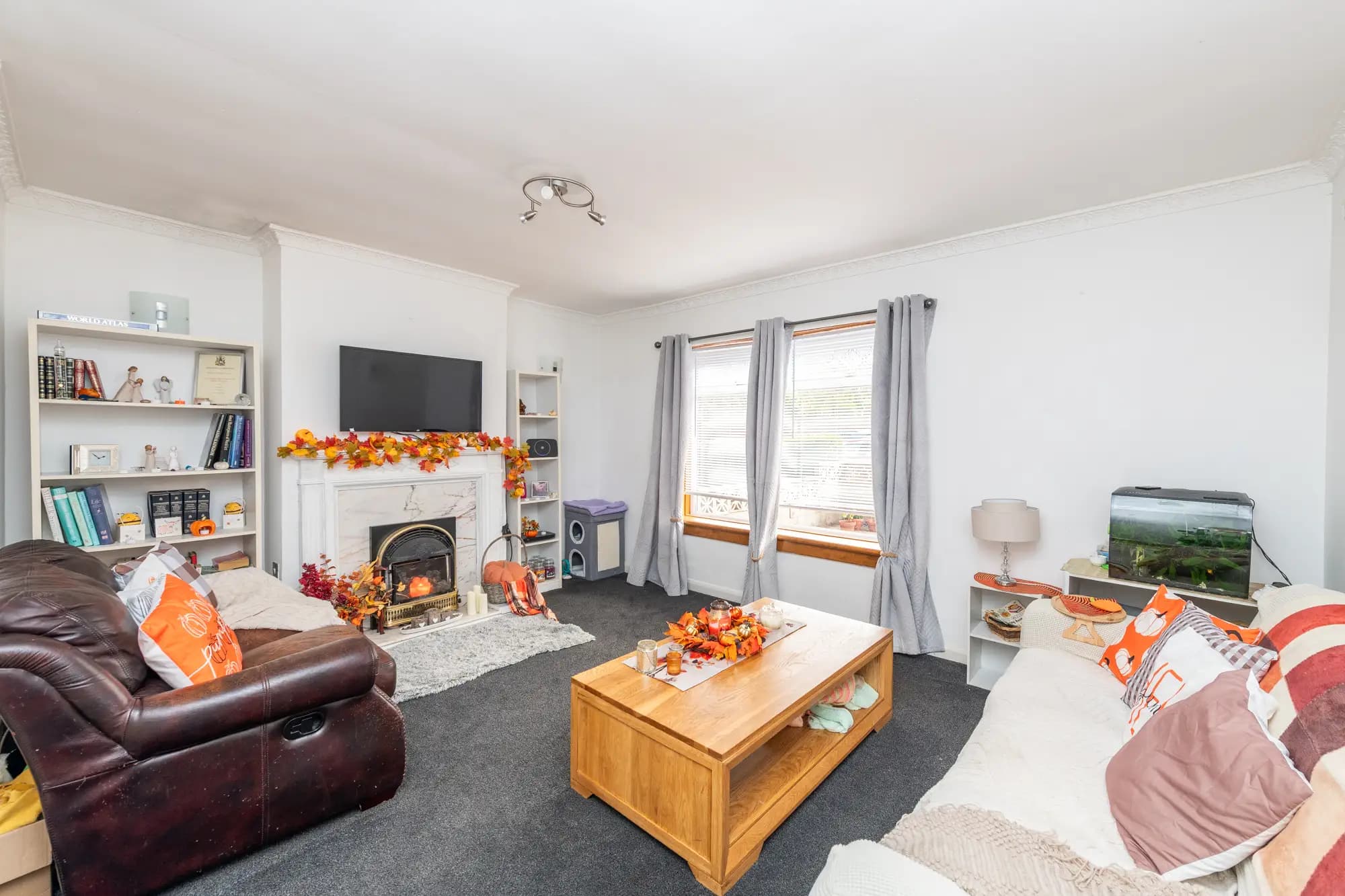 property photo 4 of 38