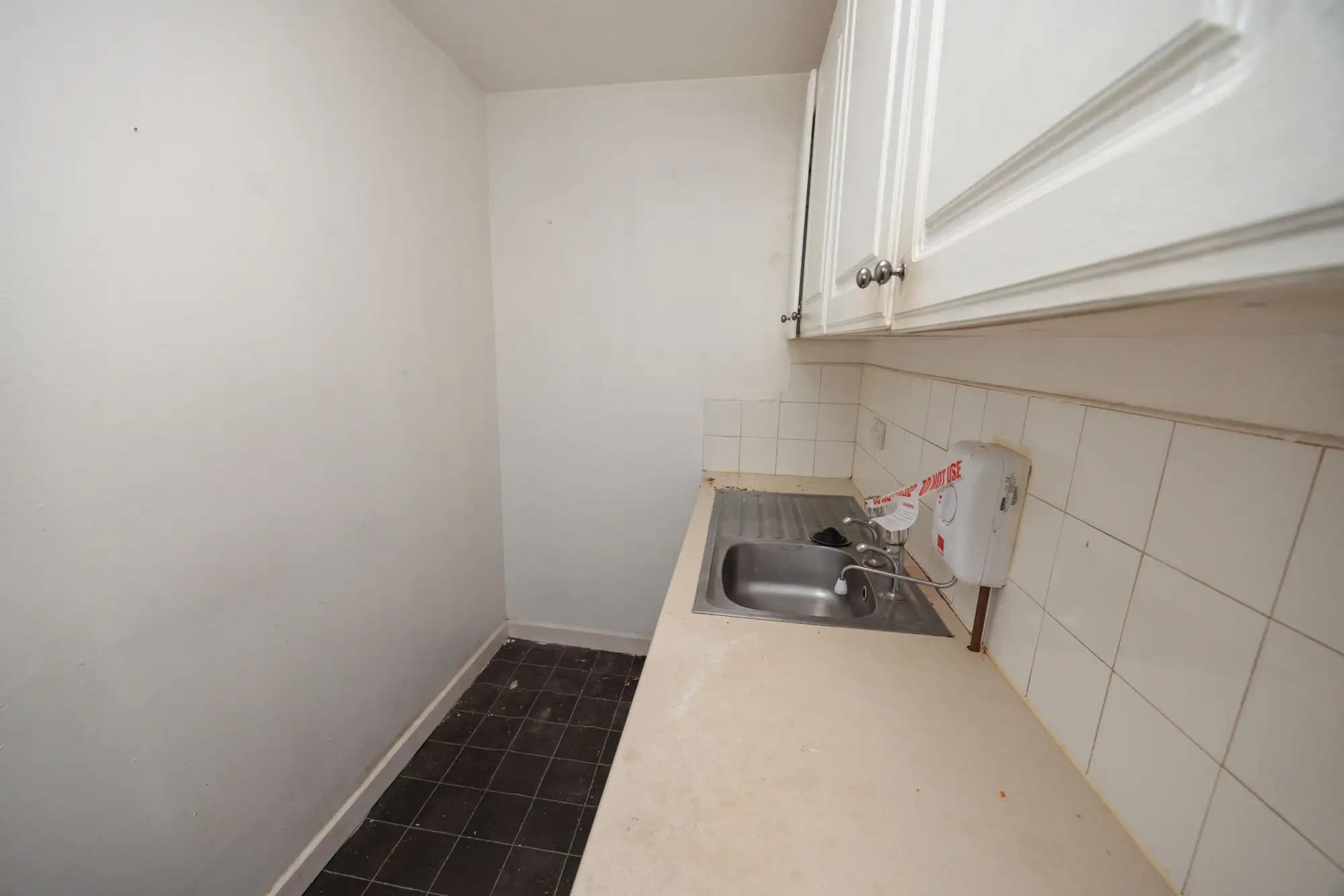 property photo 9 of 50