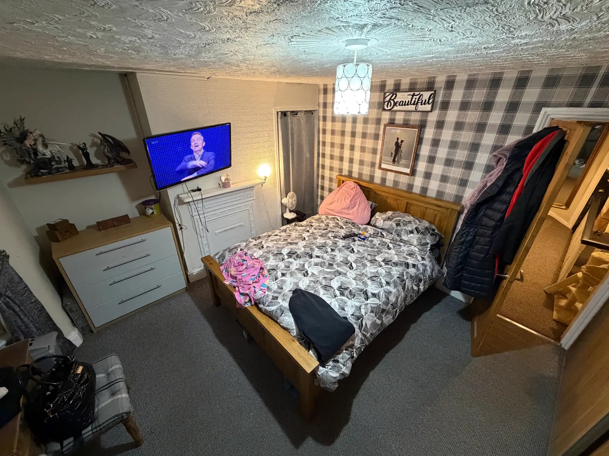 property photo 20 of 31