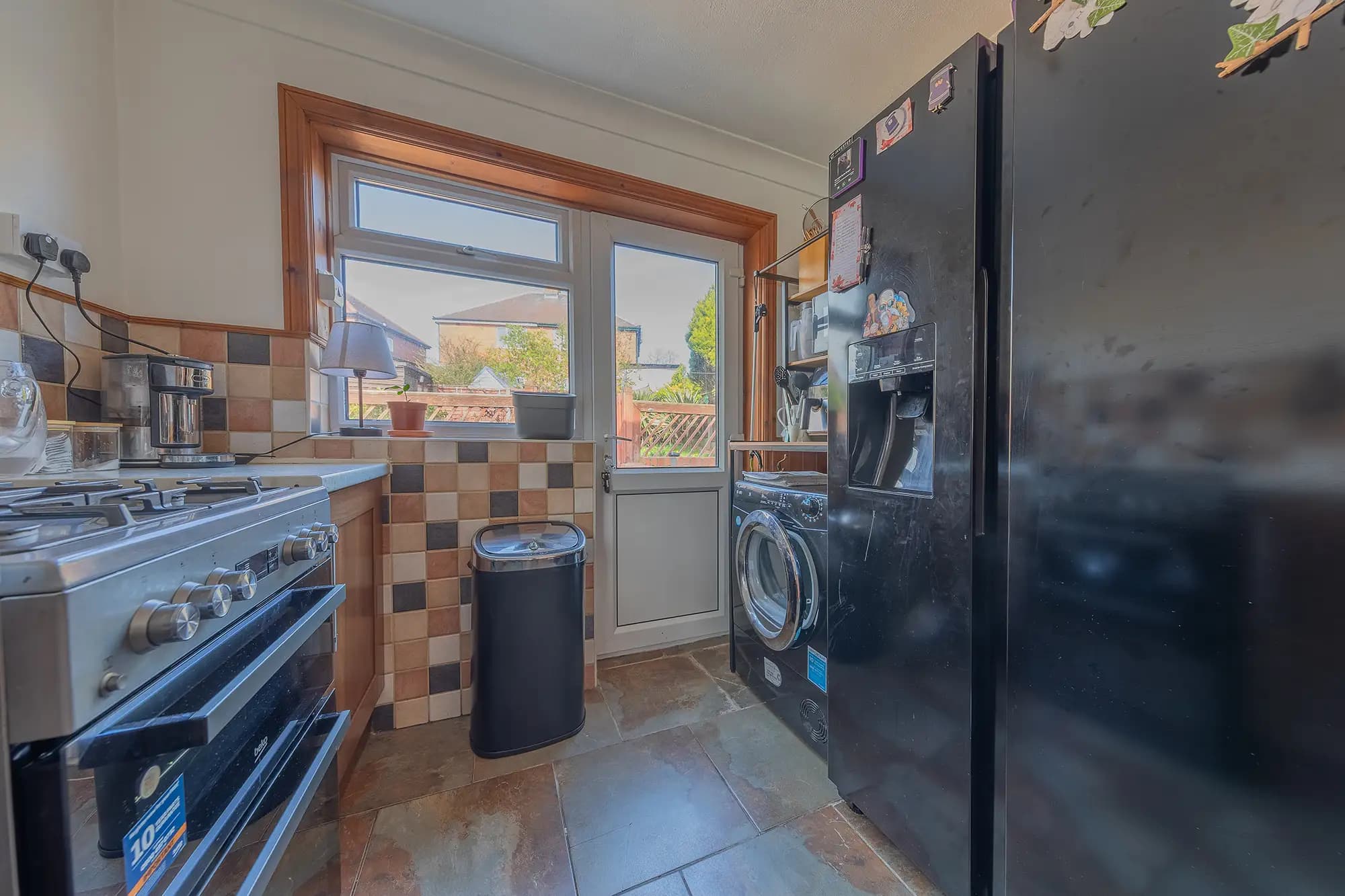 property photo 5 of 16