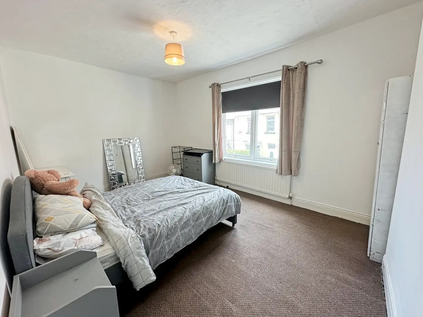 property photo 10 of 23