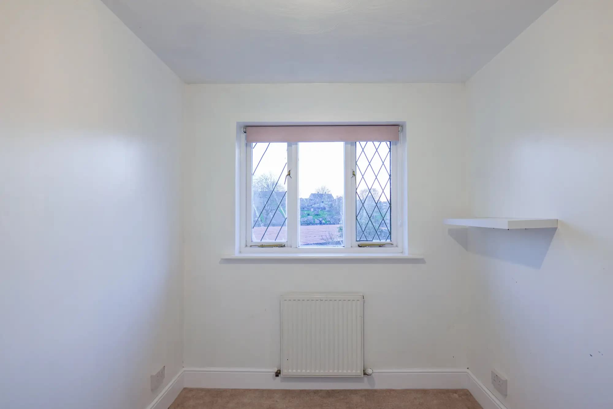 property photo 10 of 16