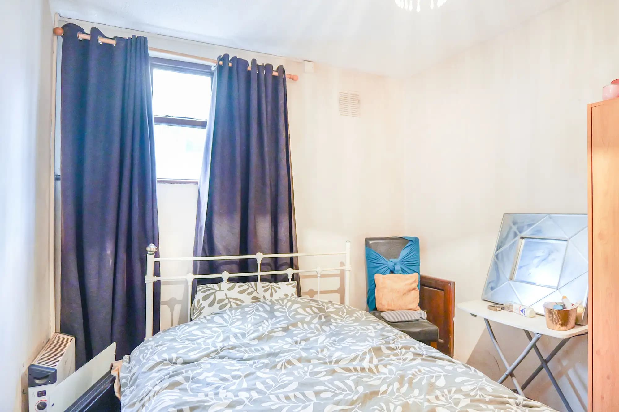 property photo 8 of 20