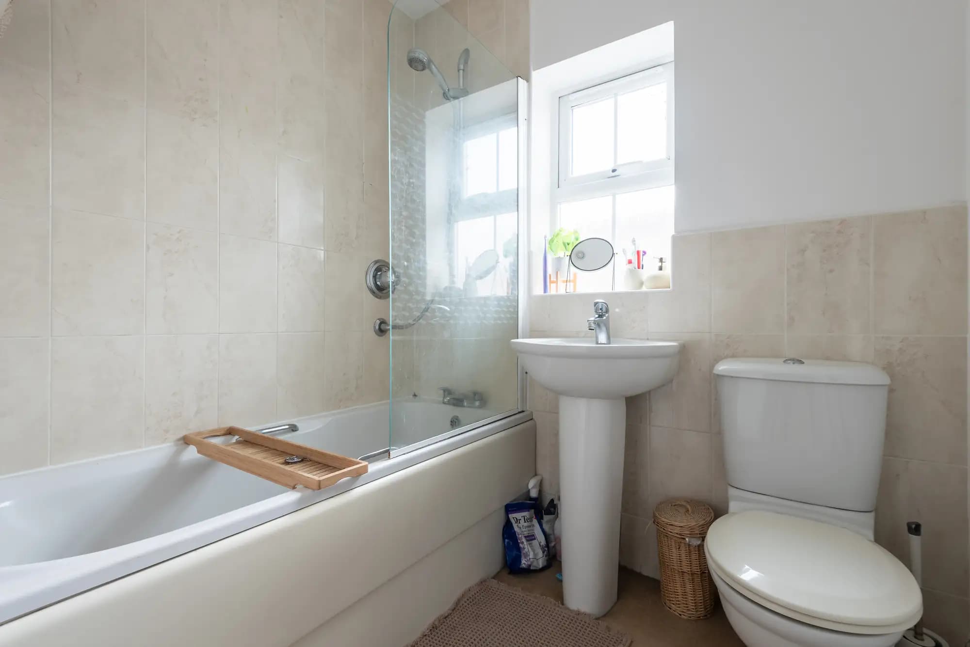 property photo 8 of 19