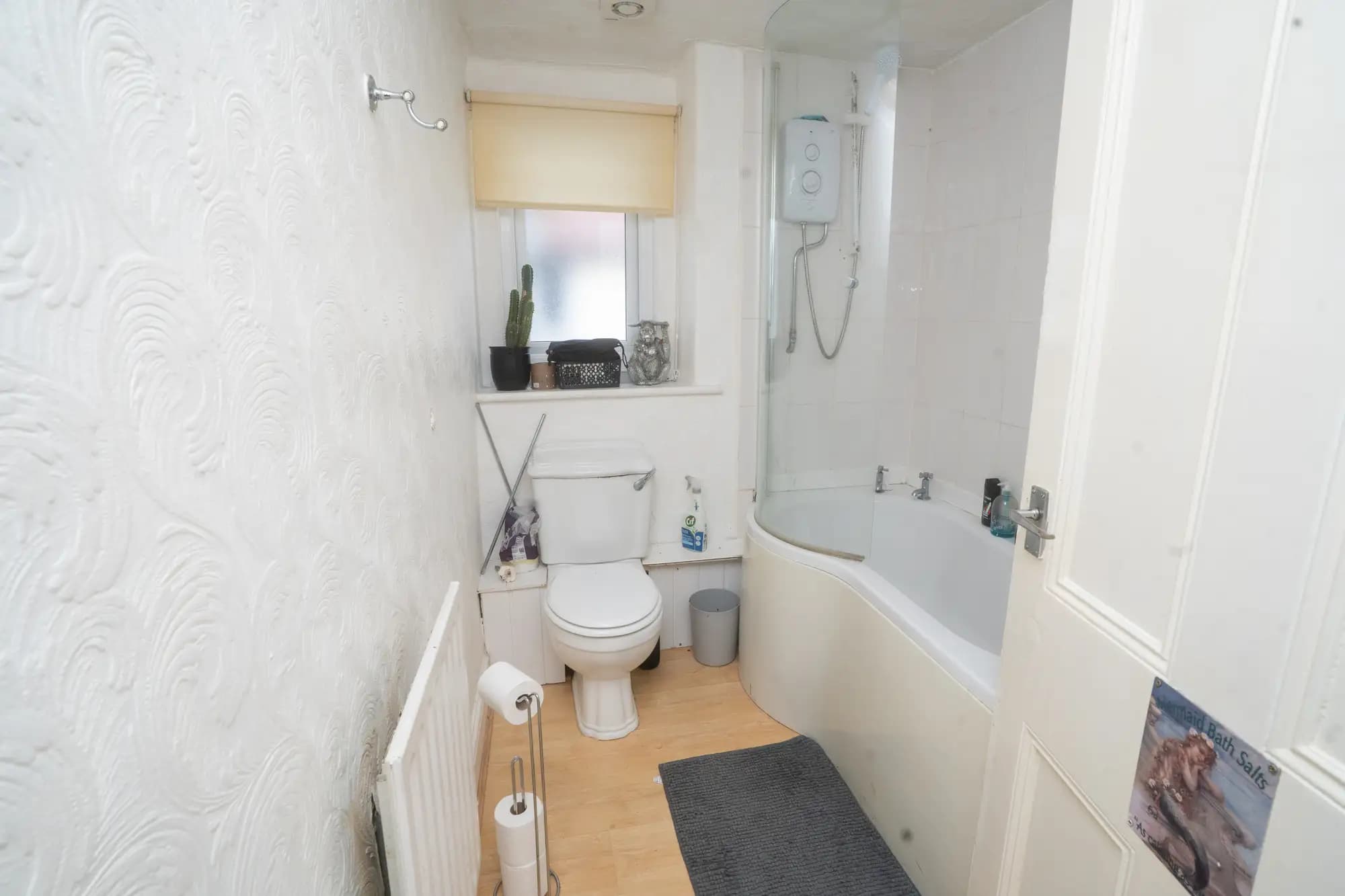 property photo 20 of 44
