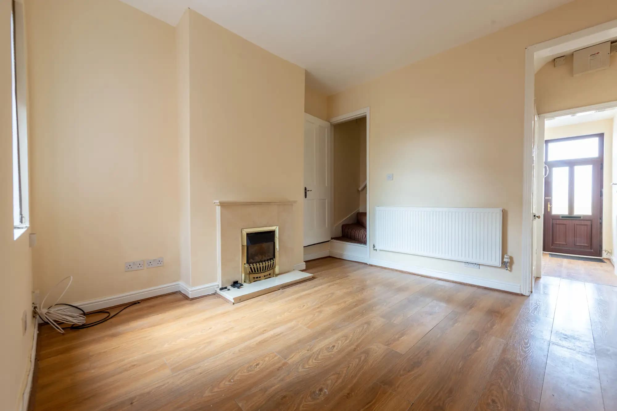 property photo 7 of 44