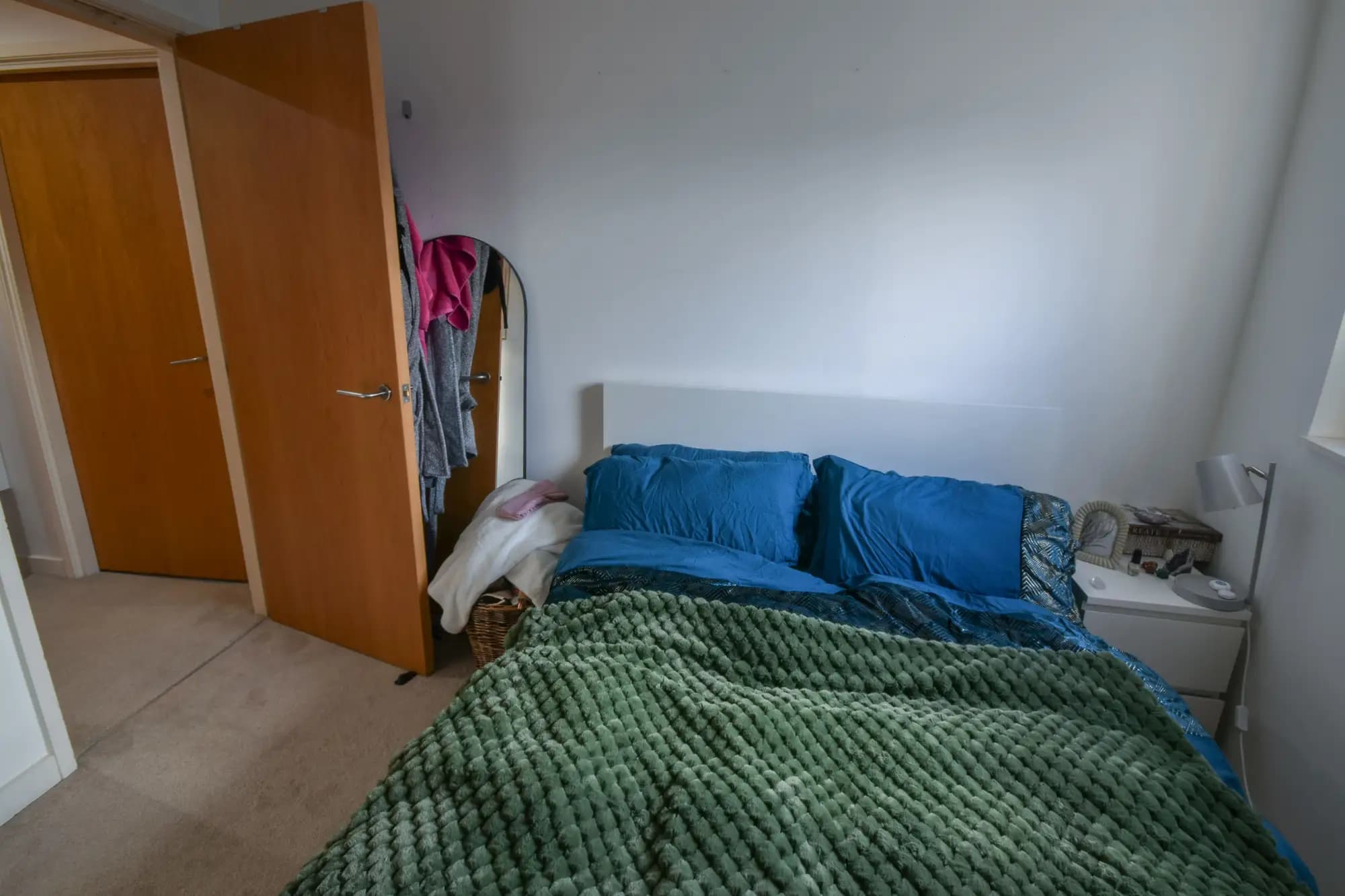 property photo 16 of 19