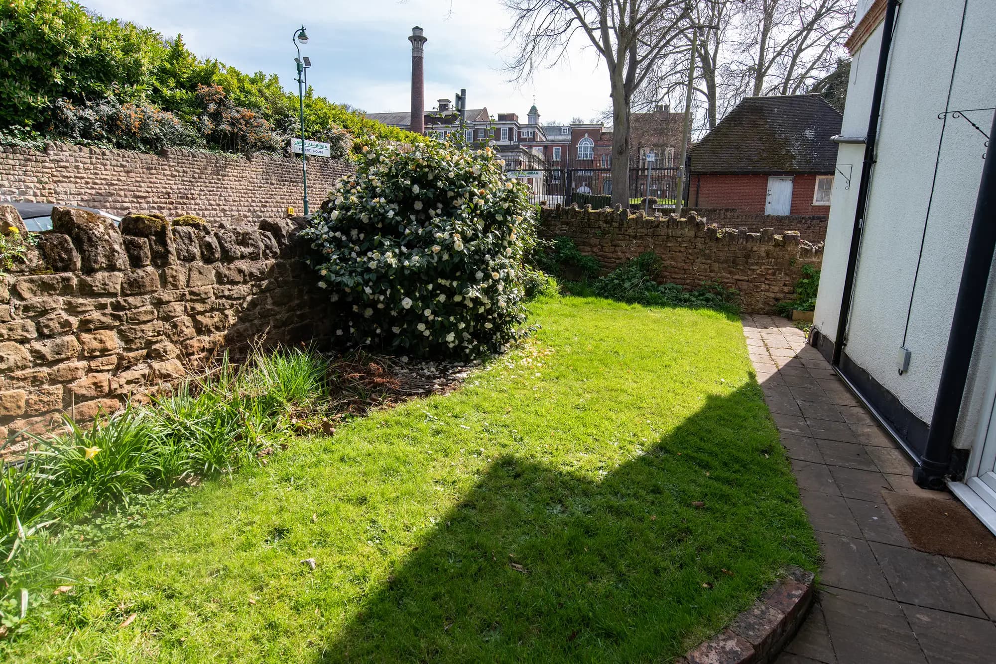 property photo 18 of 20