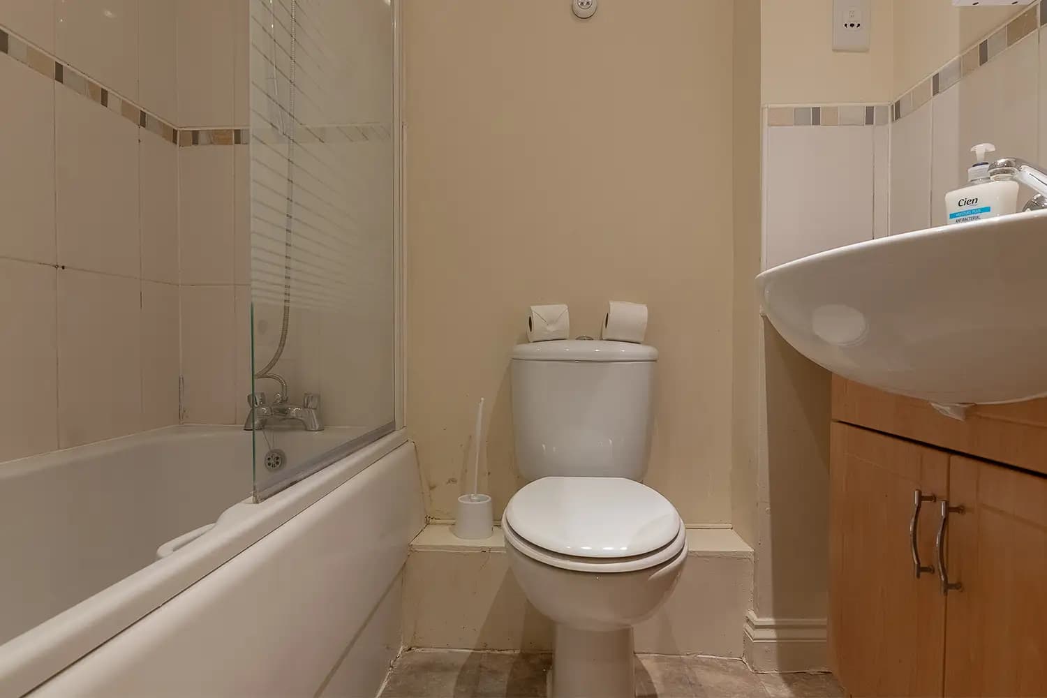 property photo 12 of 20