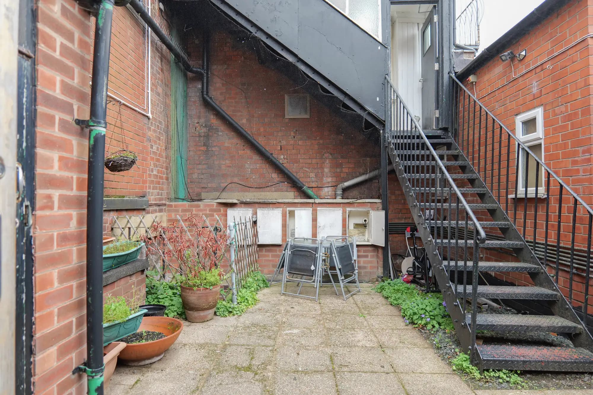 property photo 14 of 17