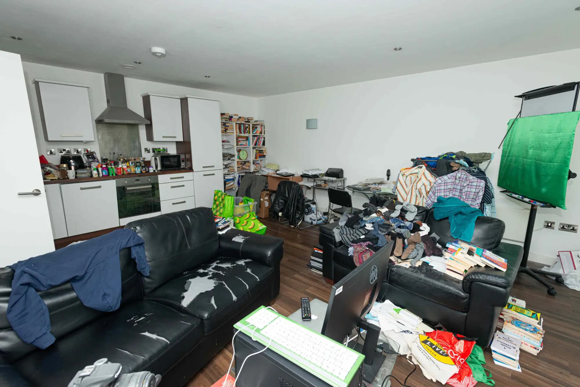 property photo 4 of 23