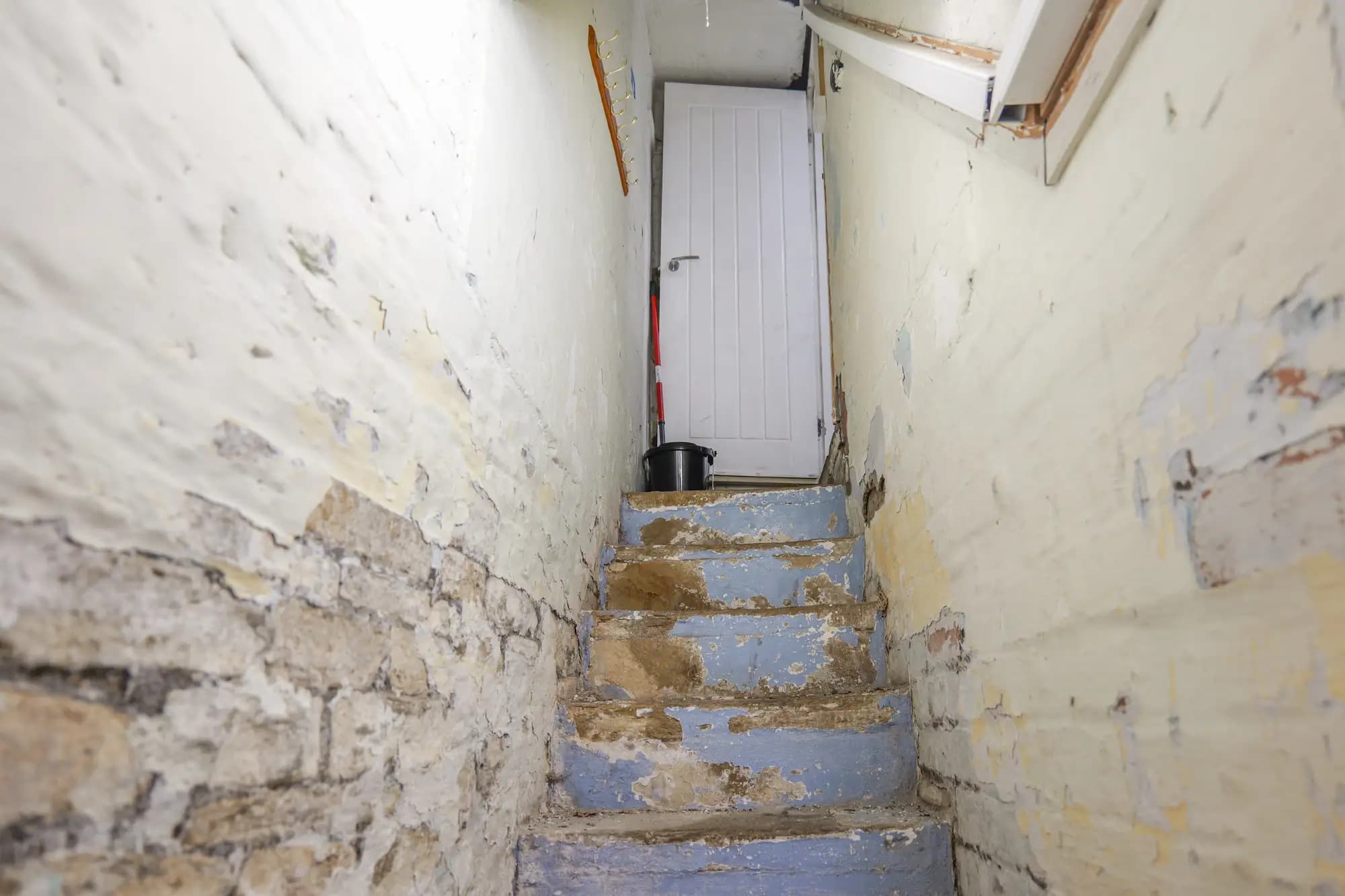 property photo 30 of 34