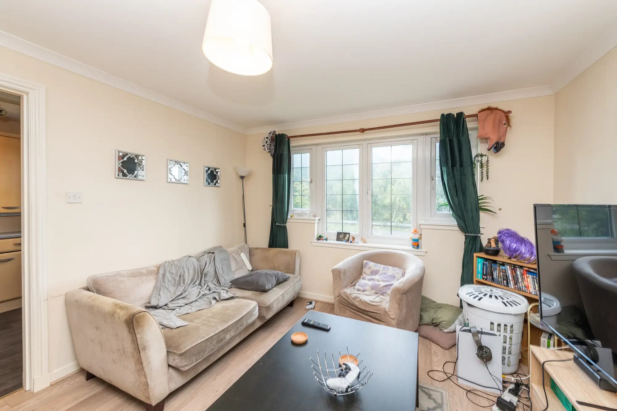 property photo 3 of 25